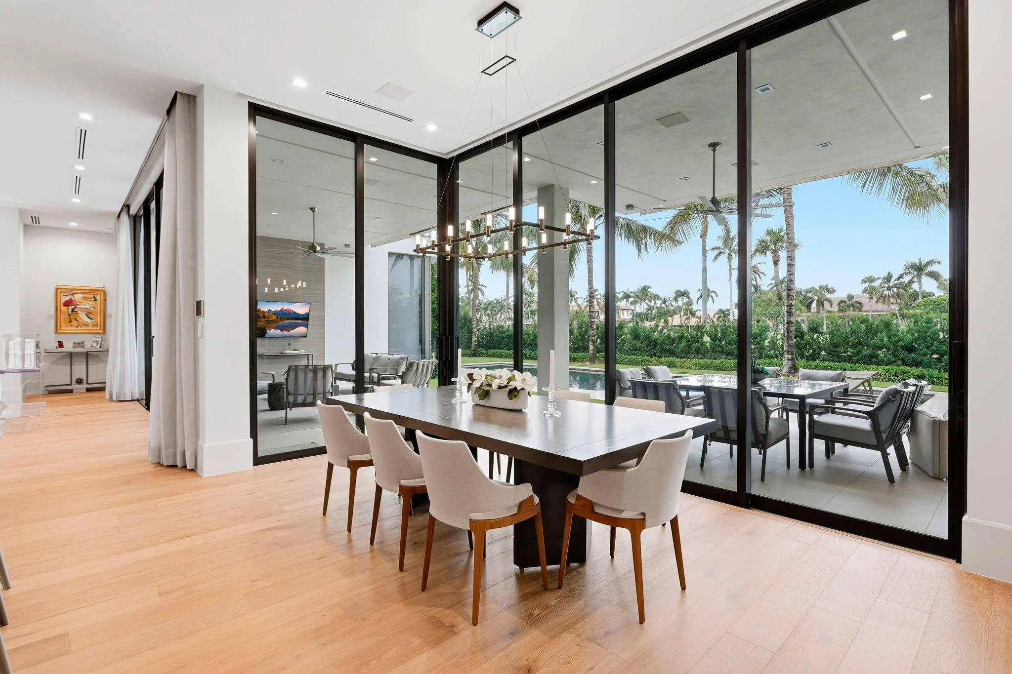 1371 ROYAL PALM Way