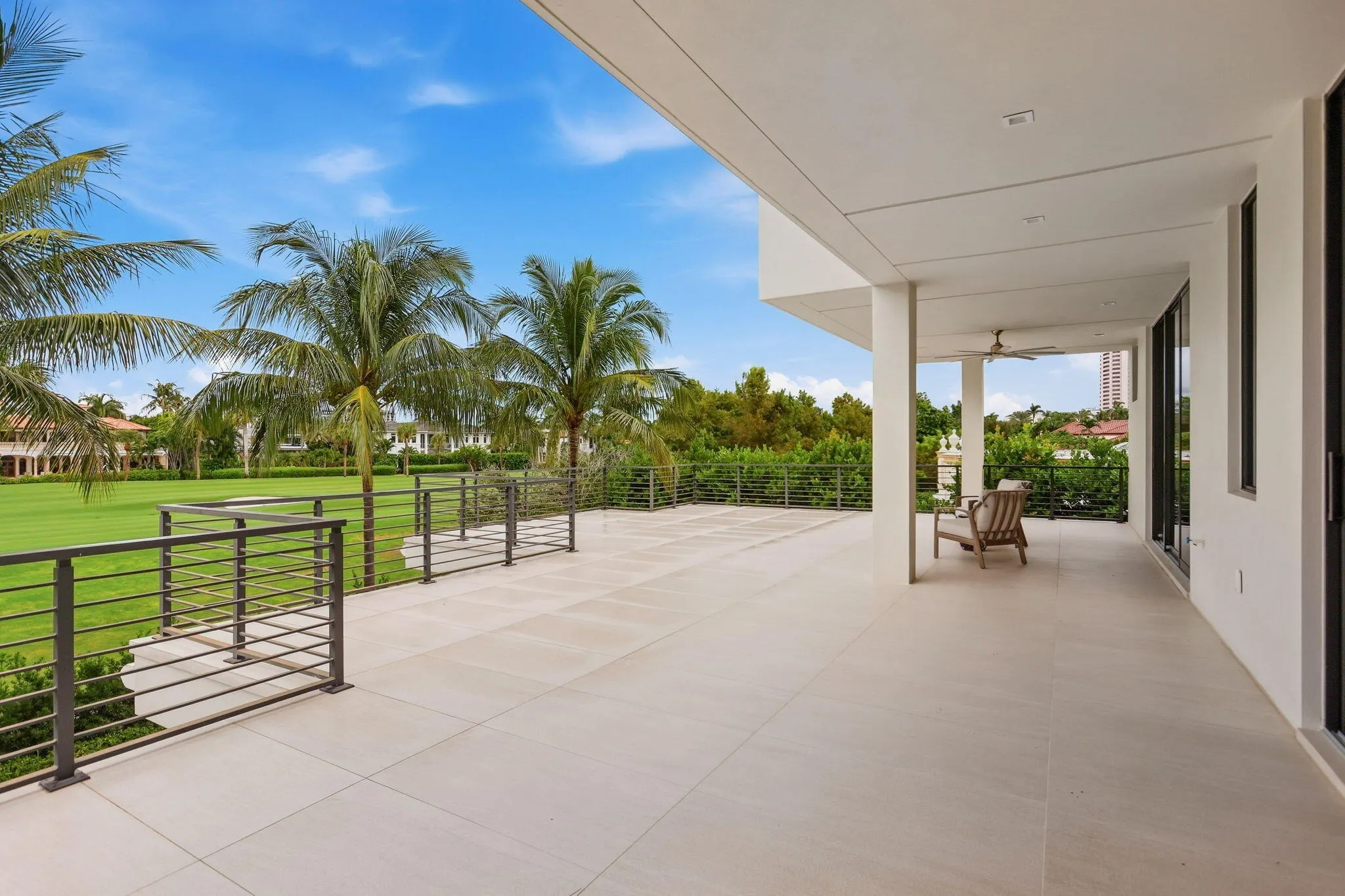 1371 ROYAL PALM Way