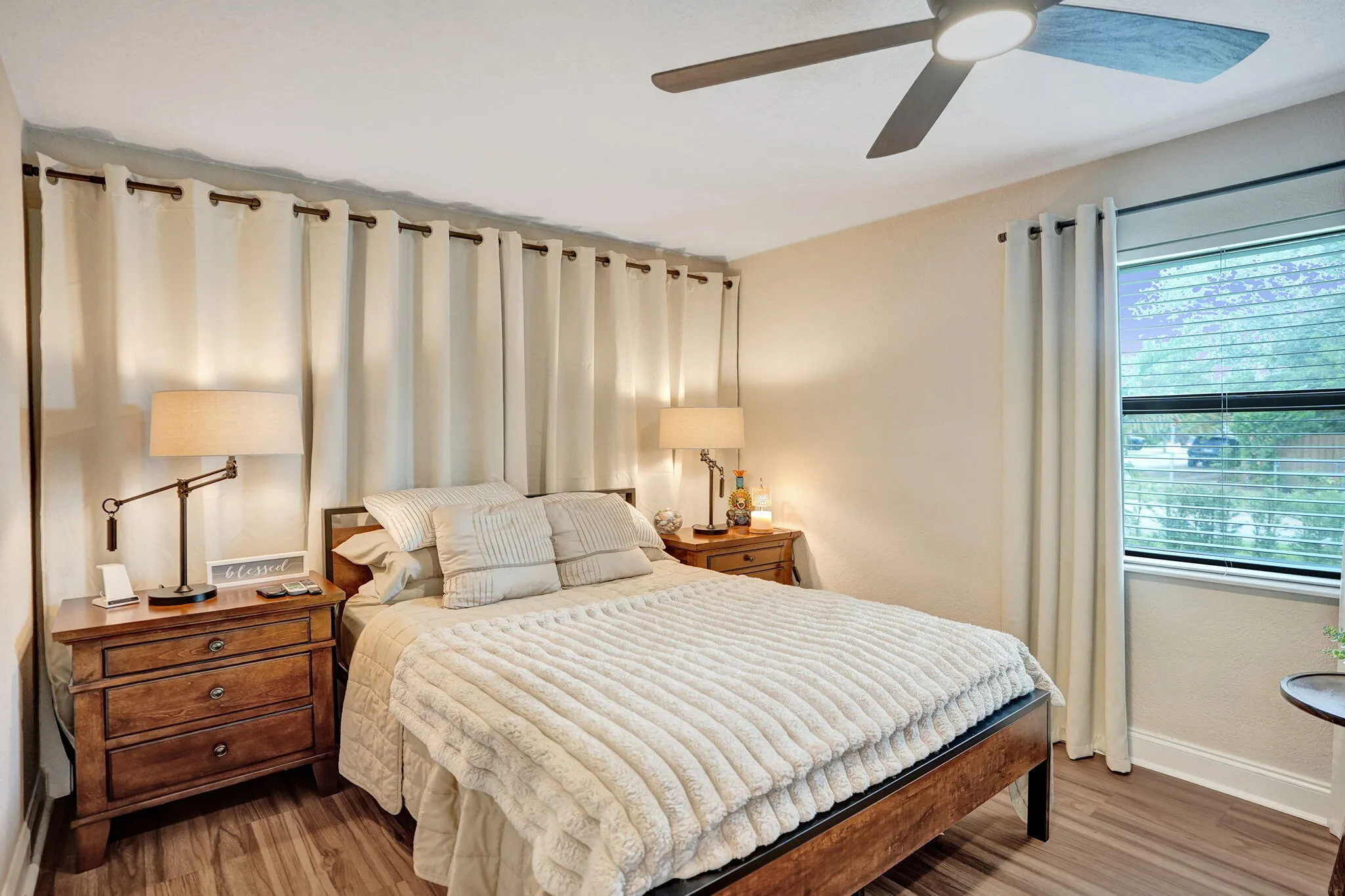 800 N 59th Avenue #1-2