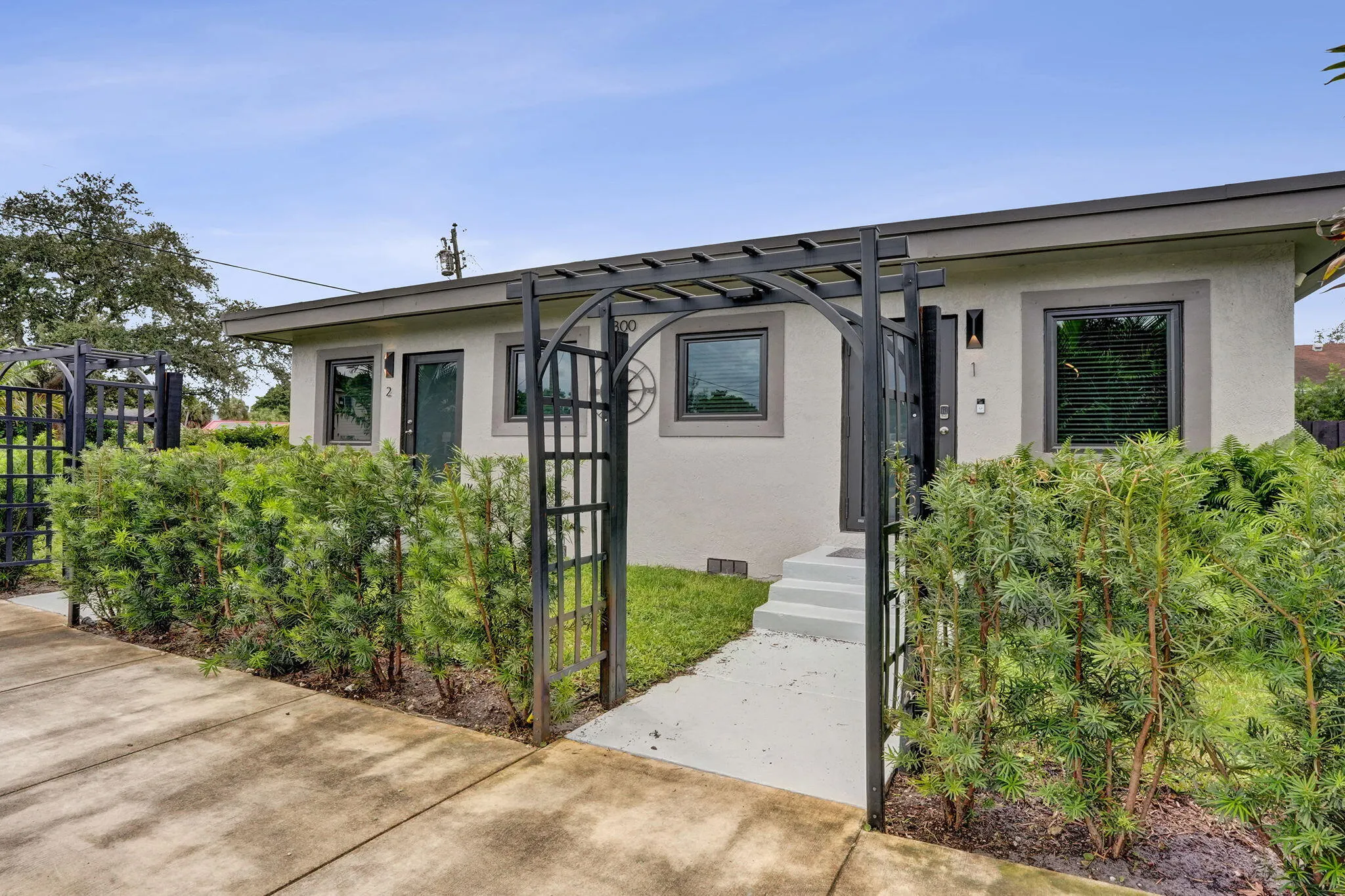 800 N 59th Avenue #1-2