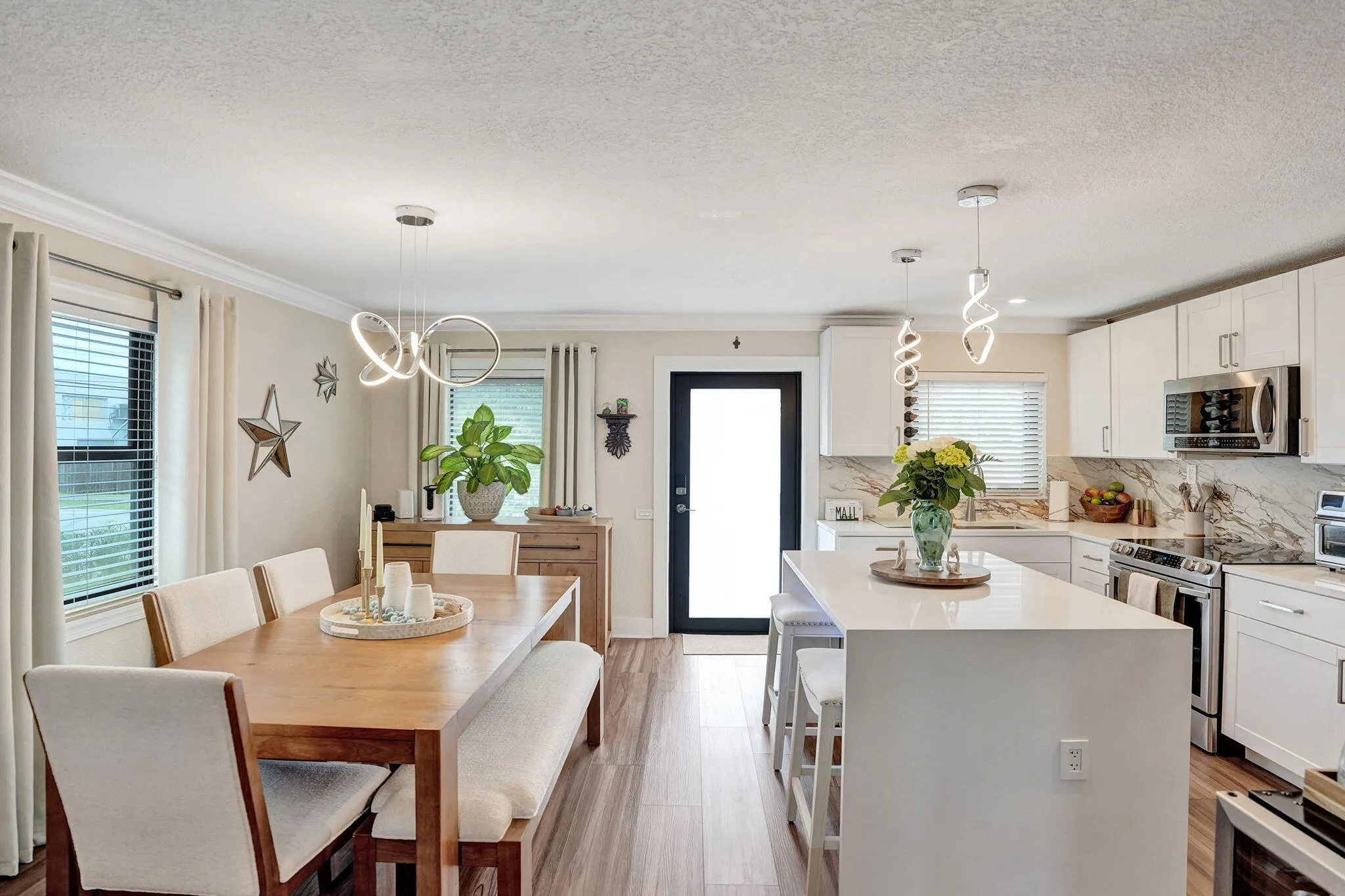 800 N 59th Avenue #1-2