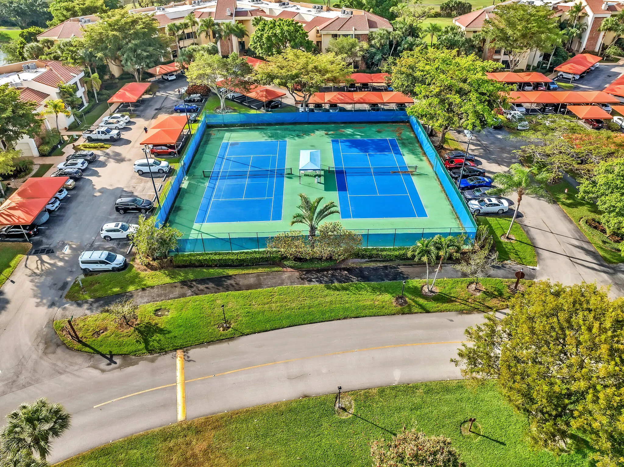 7508 LA PAZ Boulevard #204