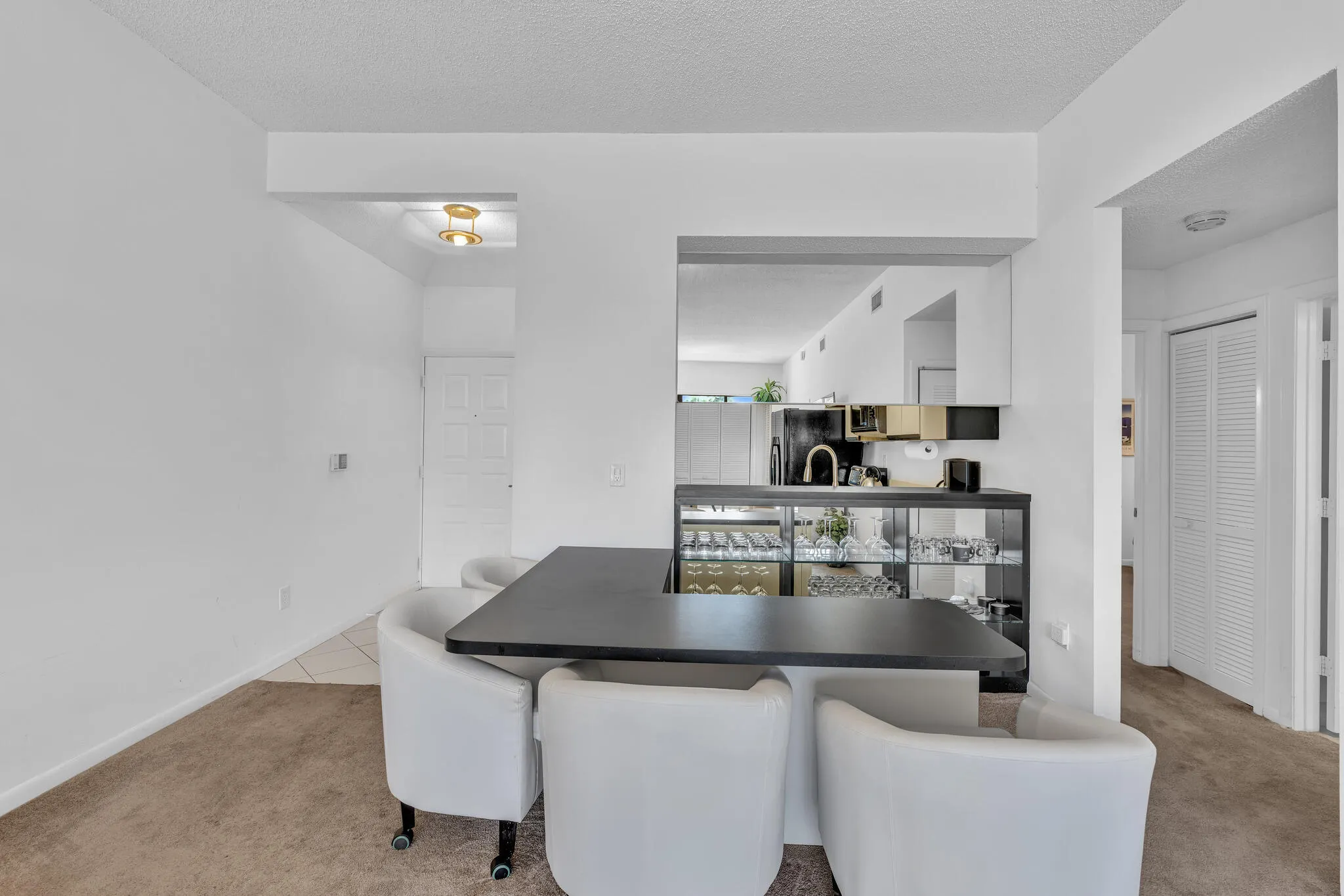 7508 LA PAZ Boulevard #204