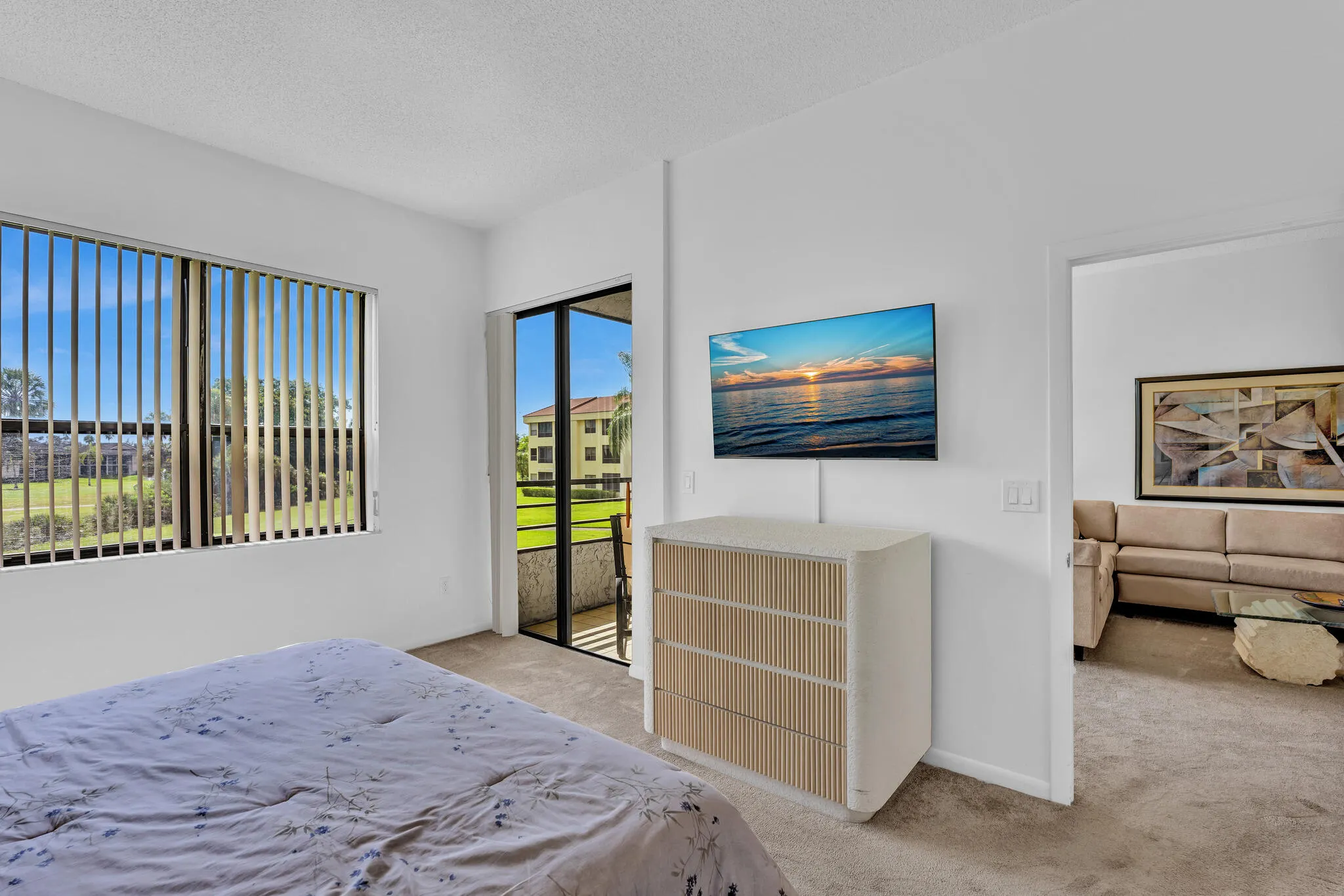 7508 LA PAZ Boulevard #204
