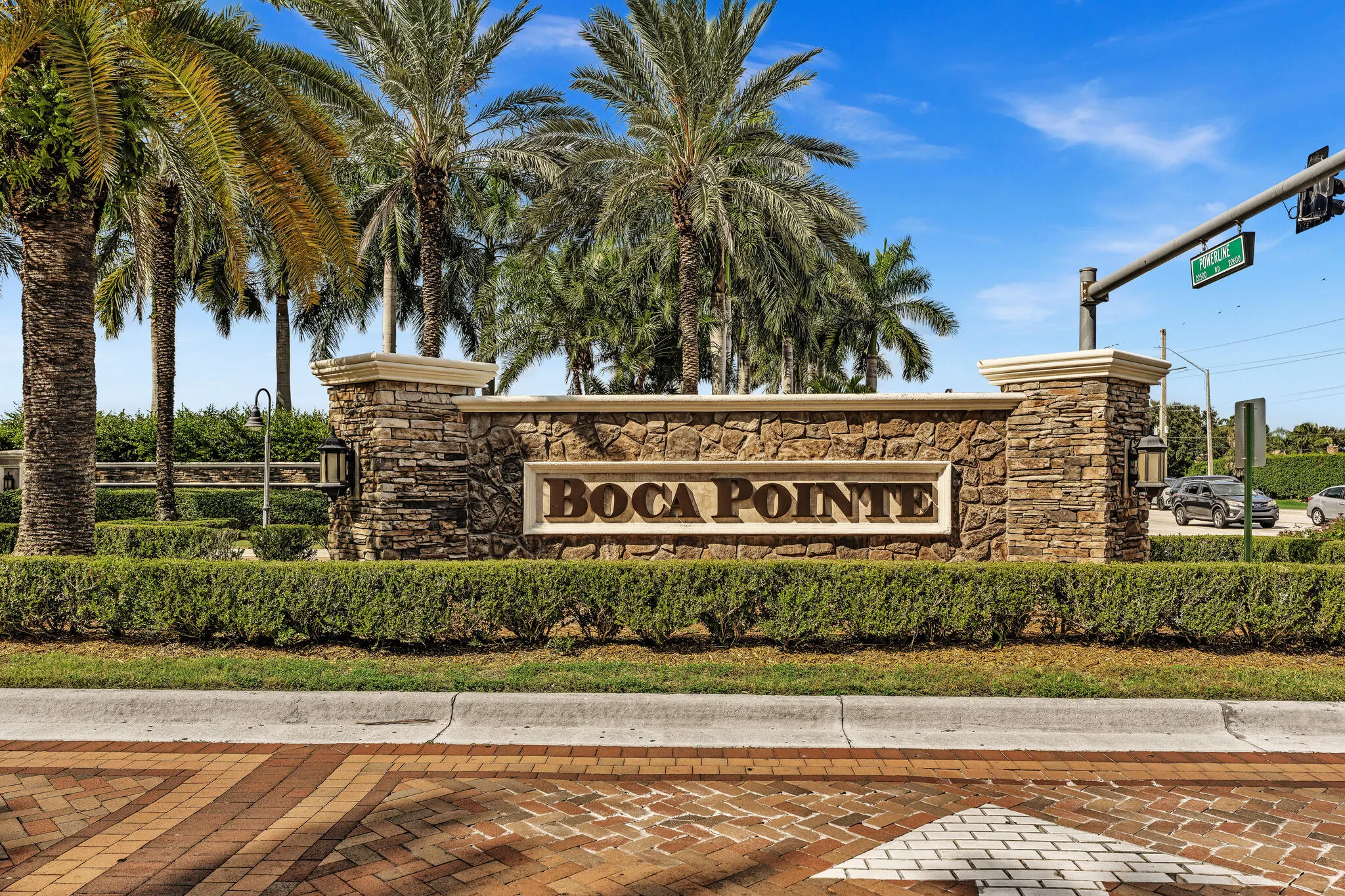 7508 LA PAZ Boulevard #204