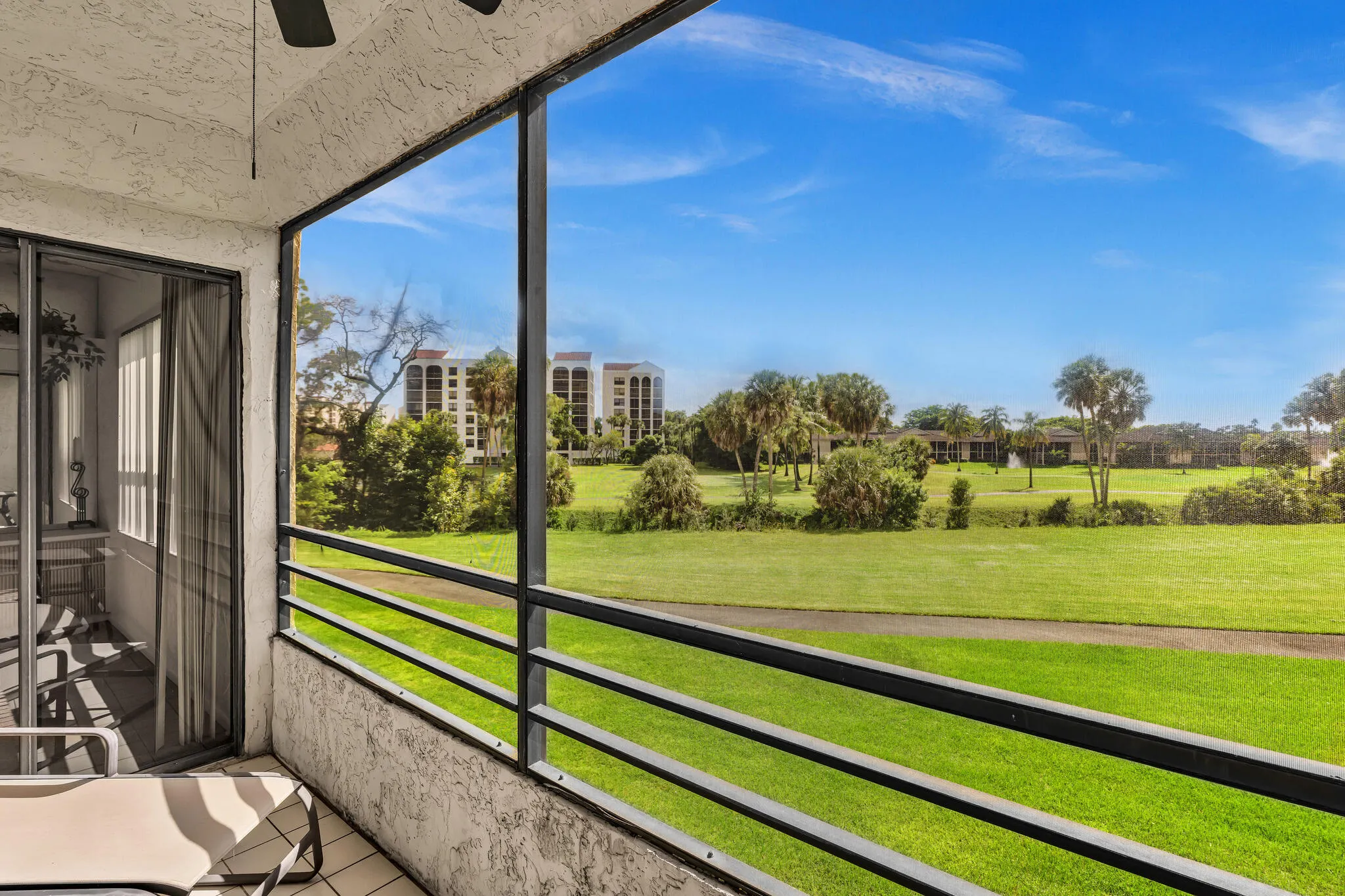 7508 LA PAZ Boulevard #204