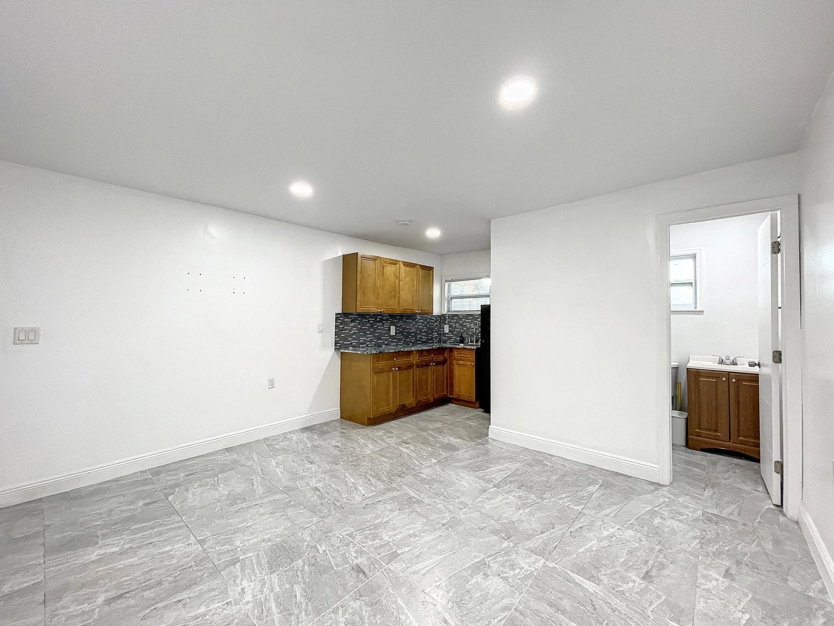 2649 Johnson Street