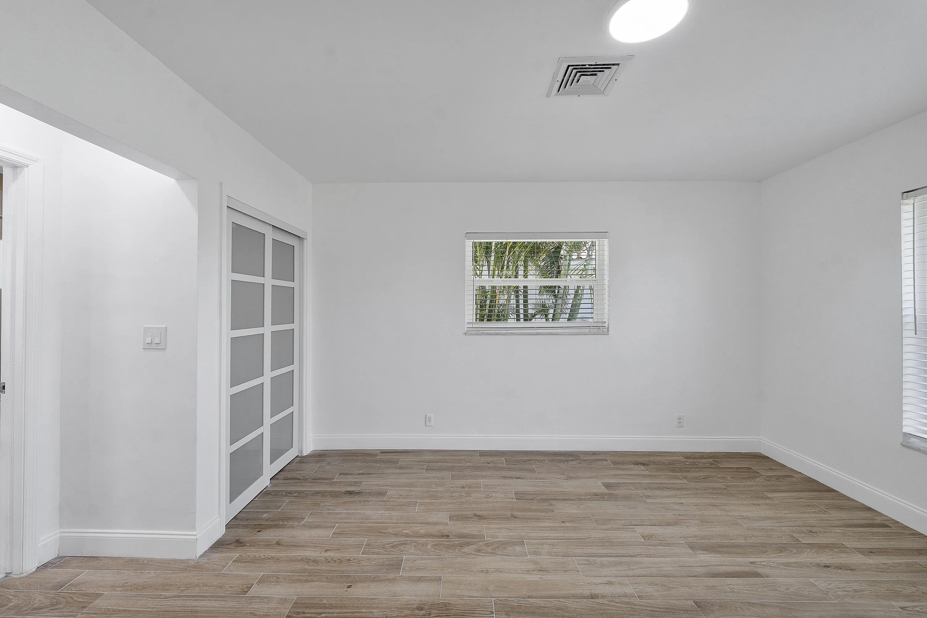 400 SW 9TH Avenue