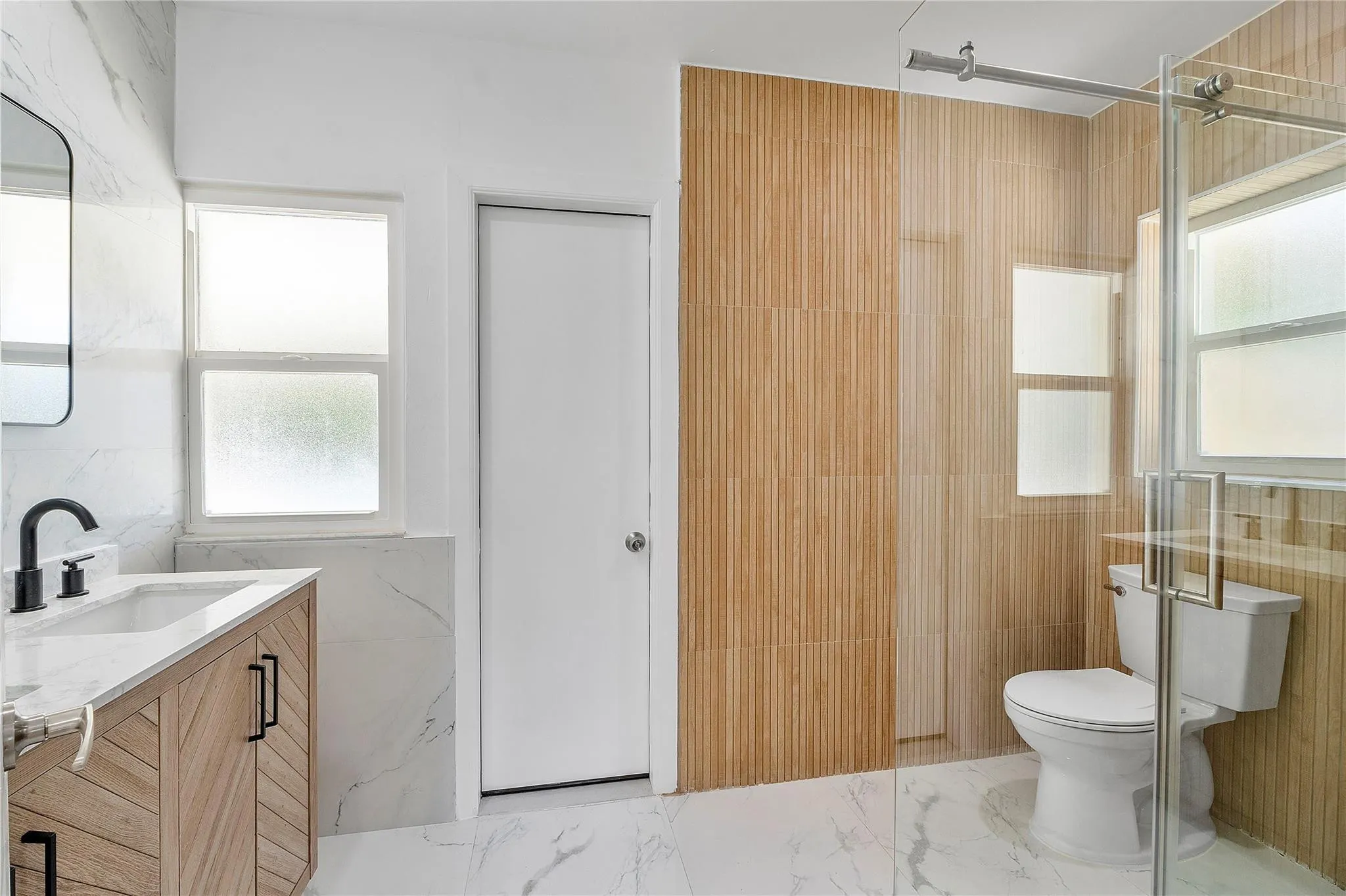 400 SW 9TH Avenue