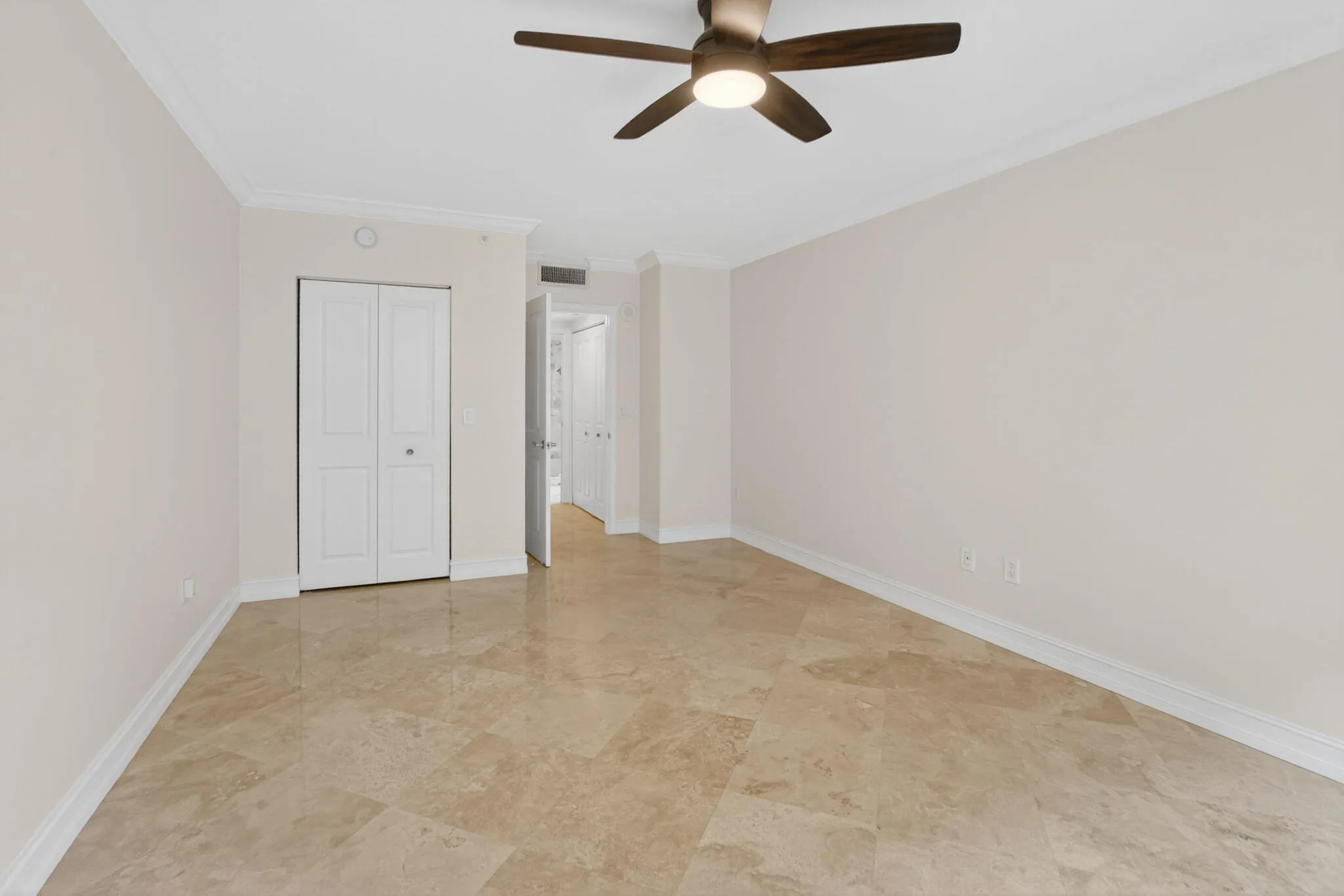99 SE MIZNER Boulevard #602
