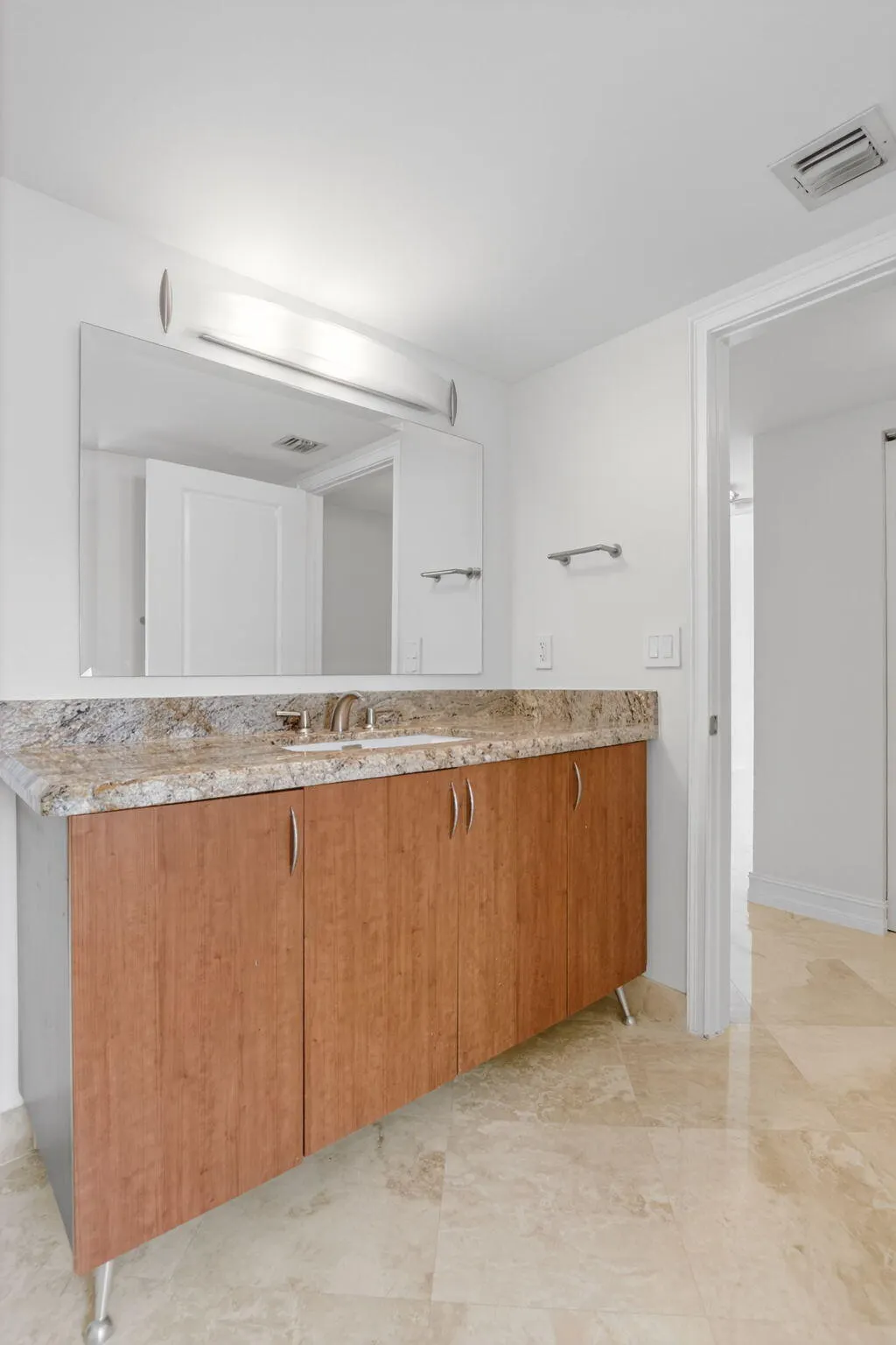 99 SE MIZNER Boulevard #602