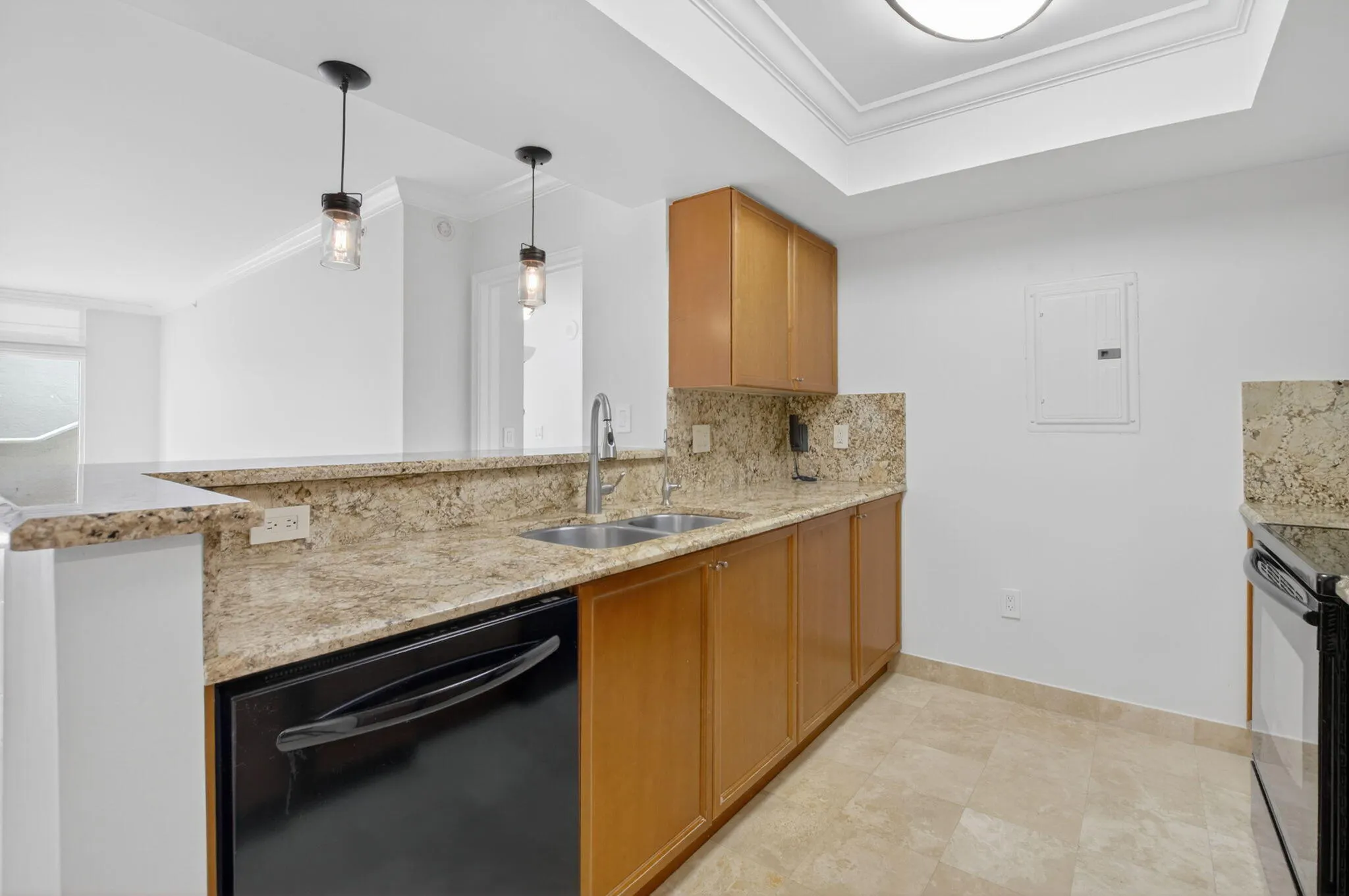 99 SE MIZNER Boulevard #602