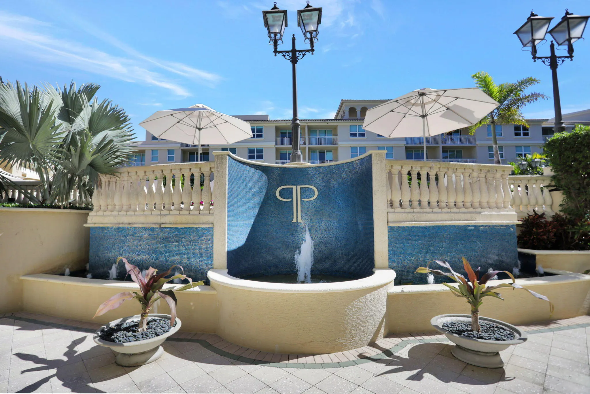 99 SE MIZNER Boulevard #602