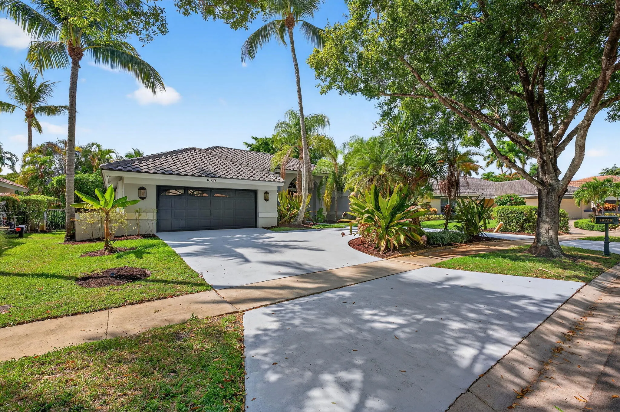 10738 SANTA ROSA Drive