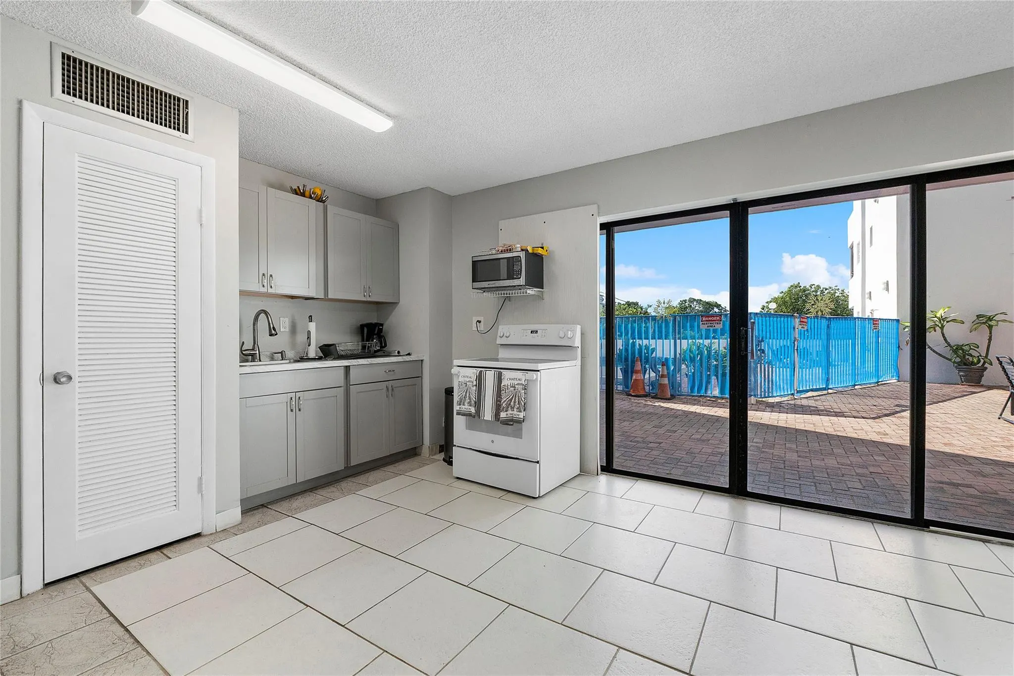 1720 JEFFERSON Street #212