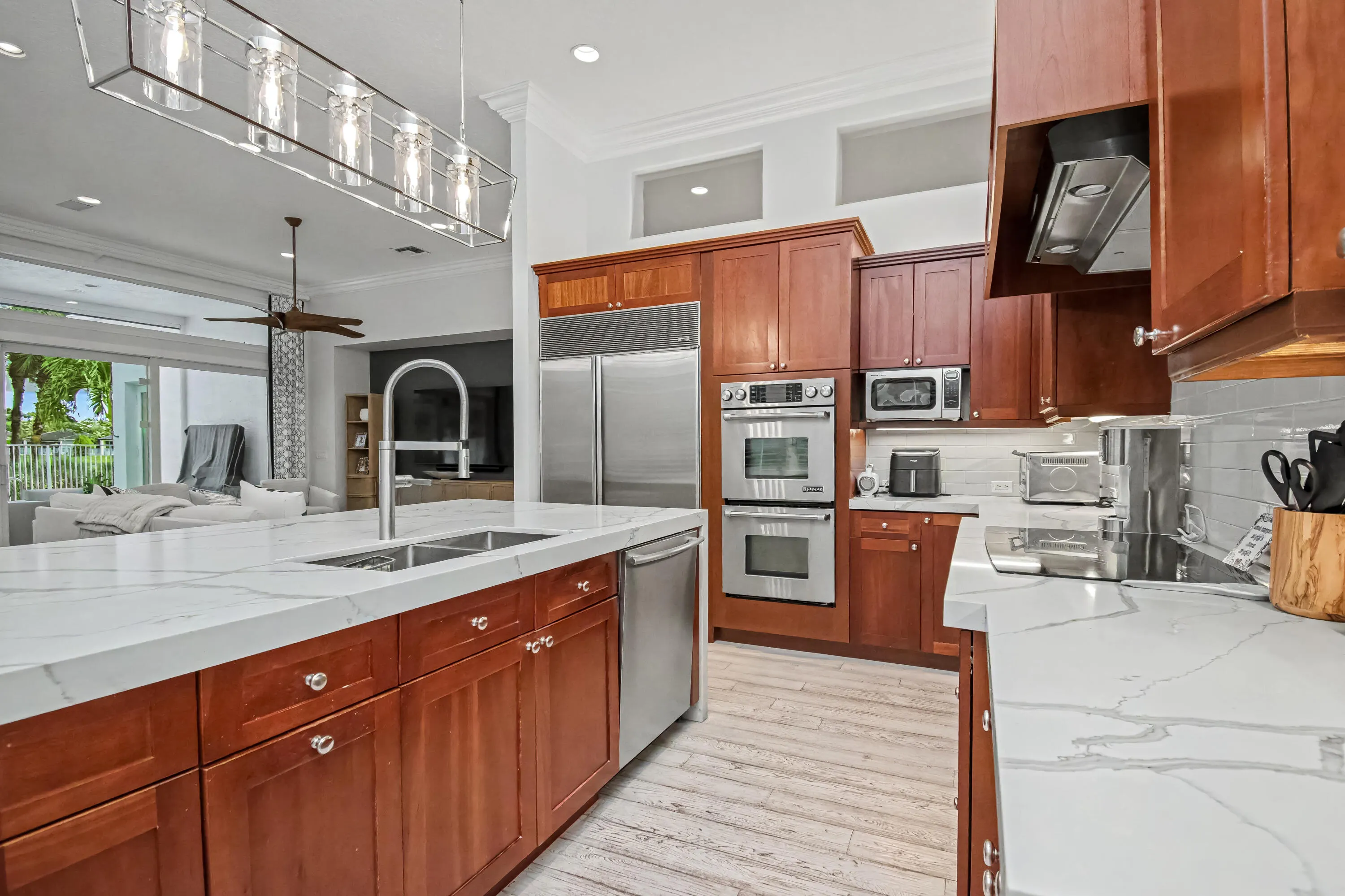 7952 VILLA D ESTE Way