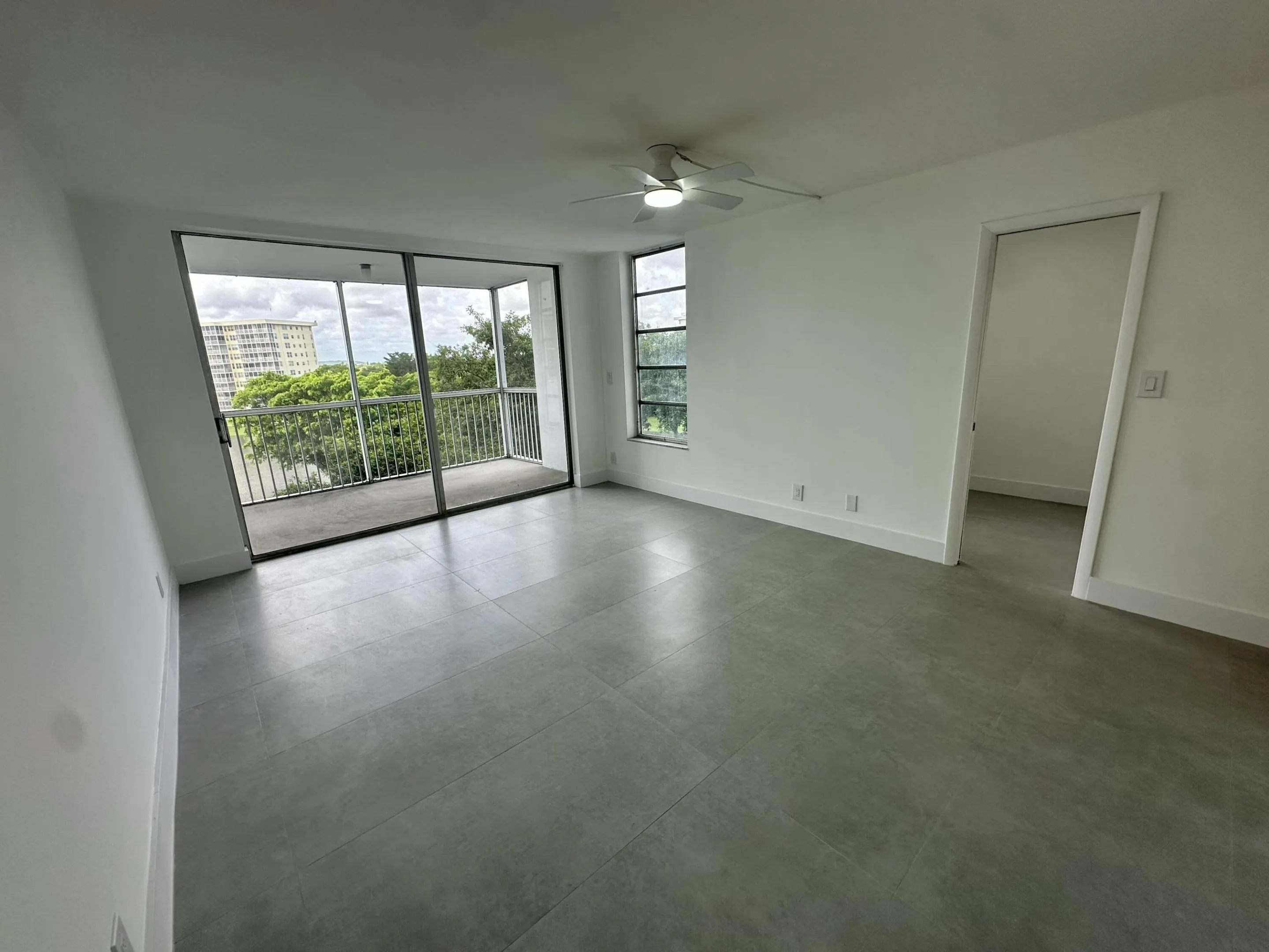 2940 N COURSE Drive #607
