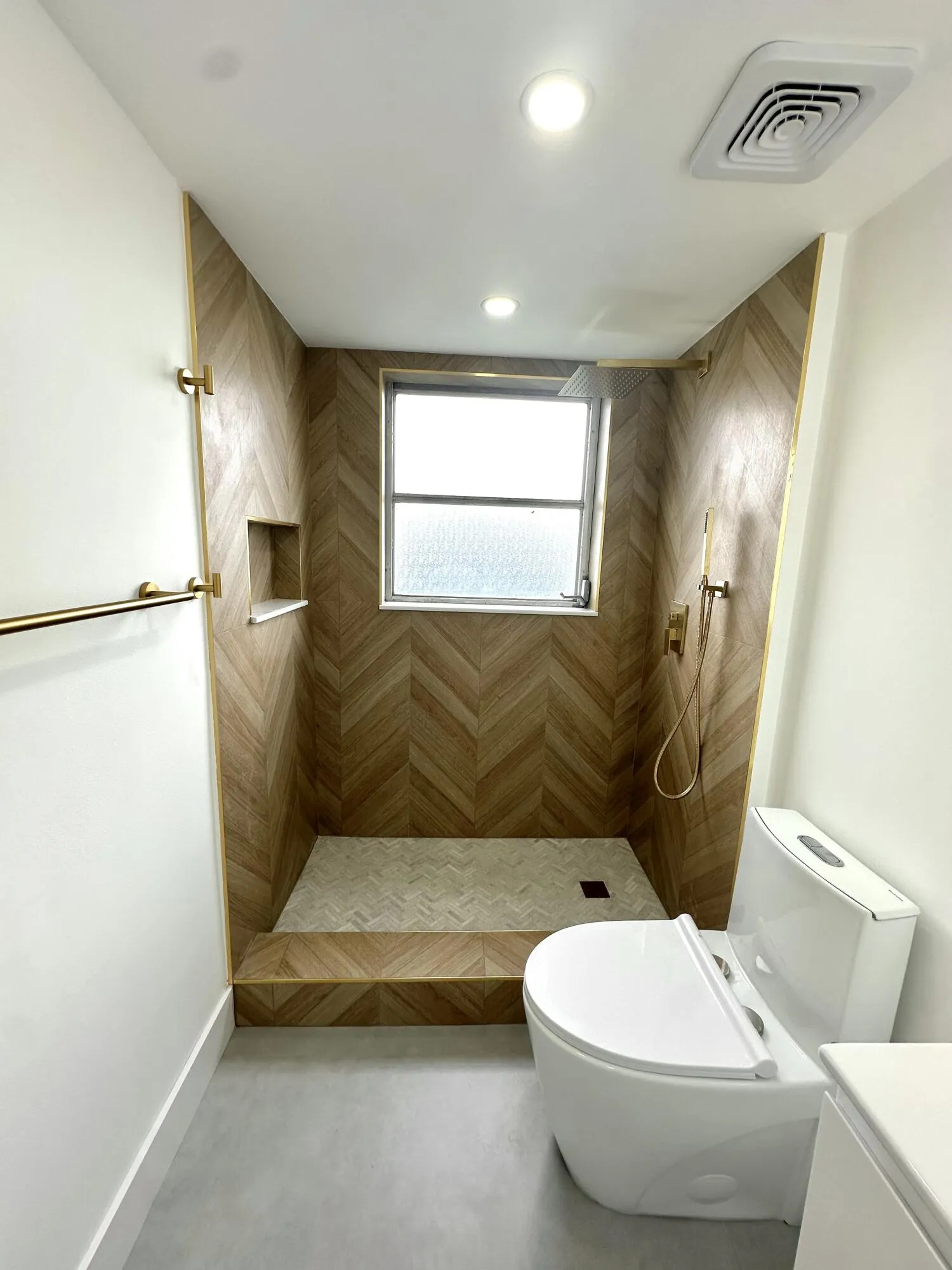 2940 N COURSE Drive #607