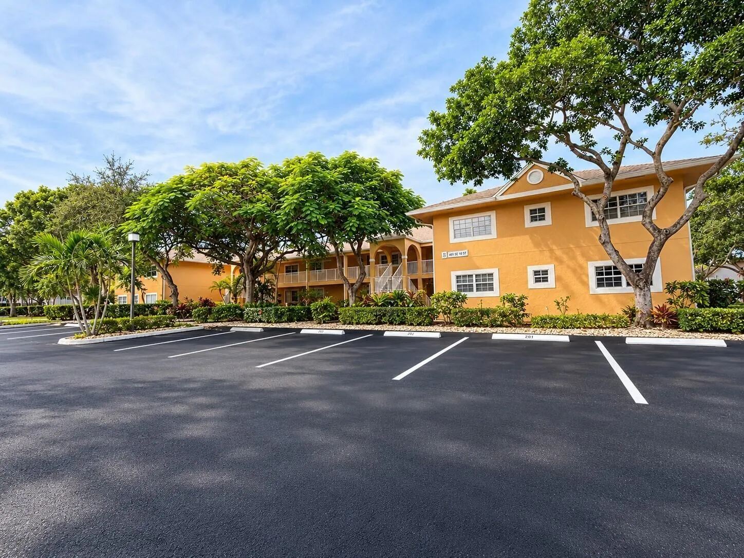 401 SE 10TH Street #B201