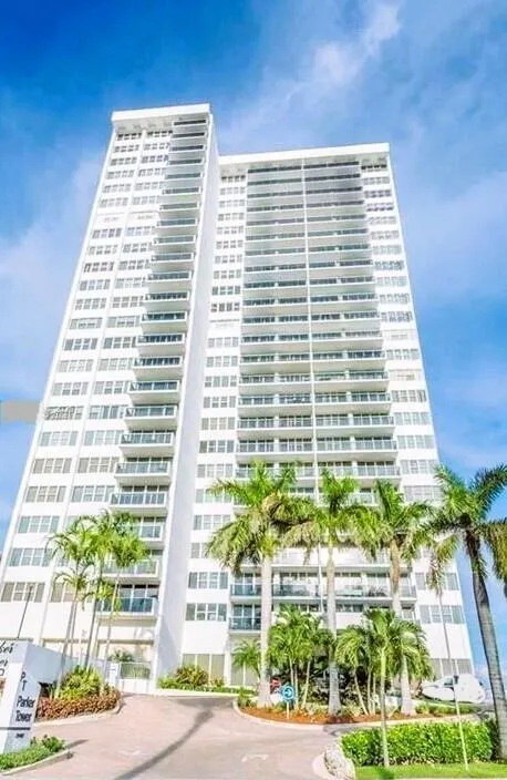 3140 S Ocean Drive #610