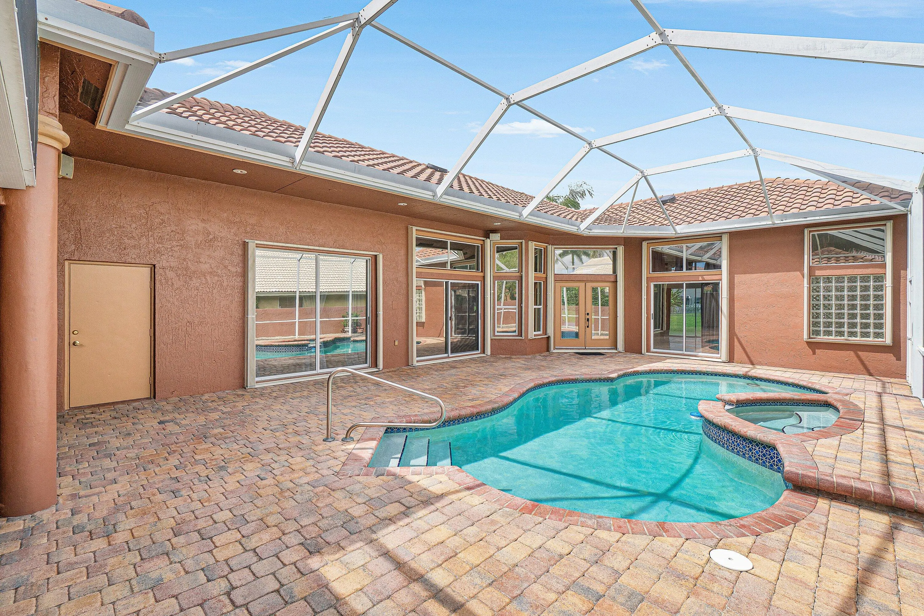10599 Saint Thomas Drive