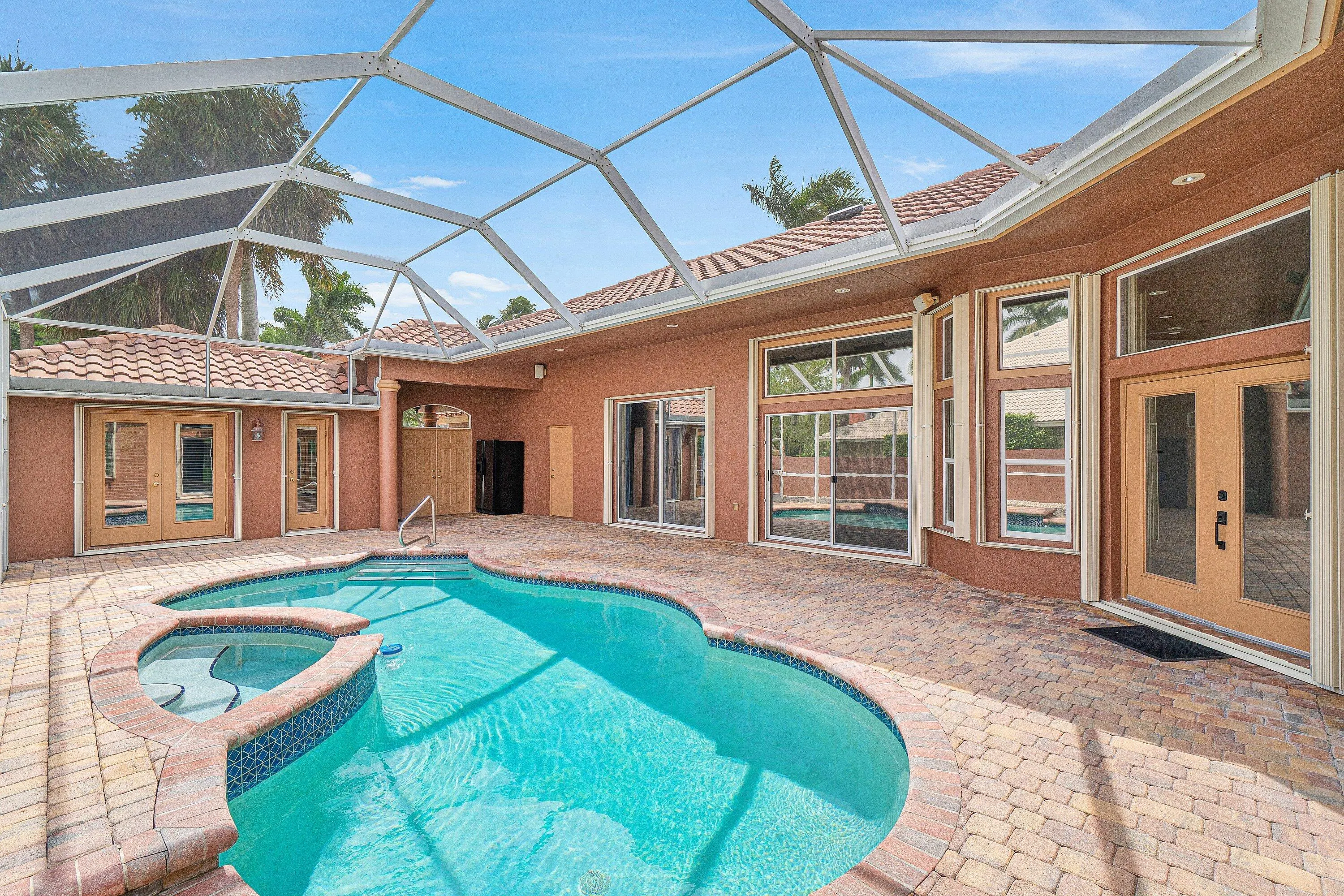 10599 Saint Thomas Drive