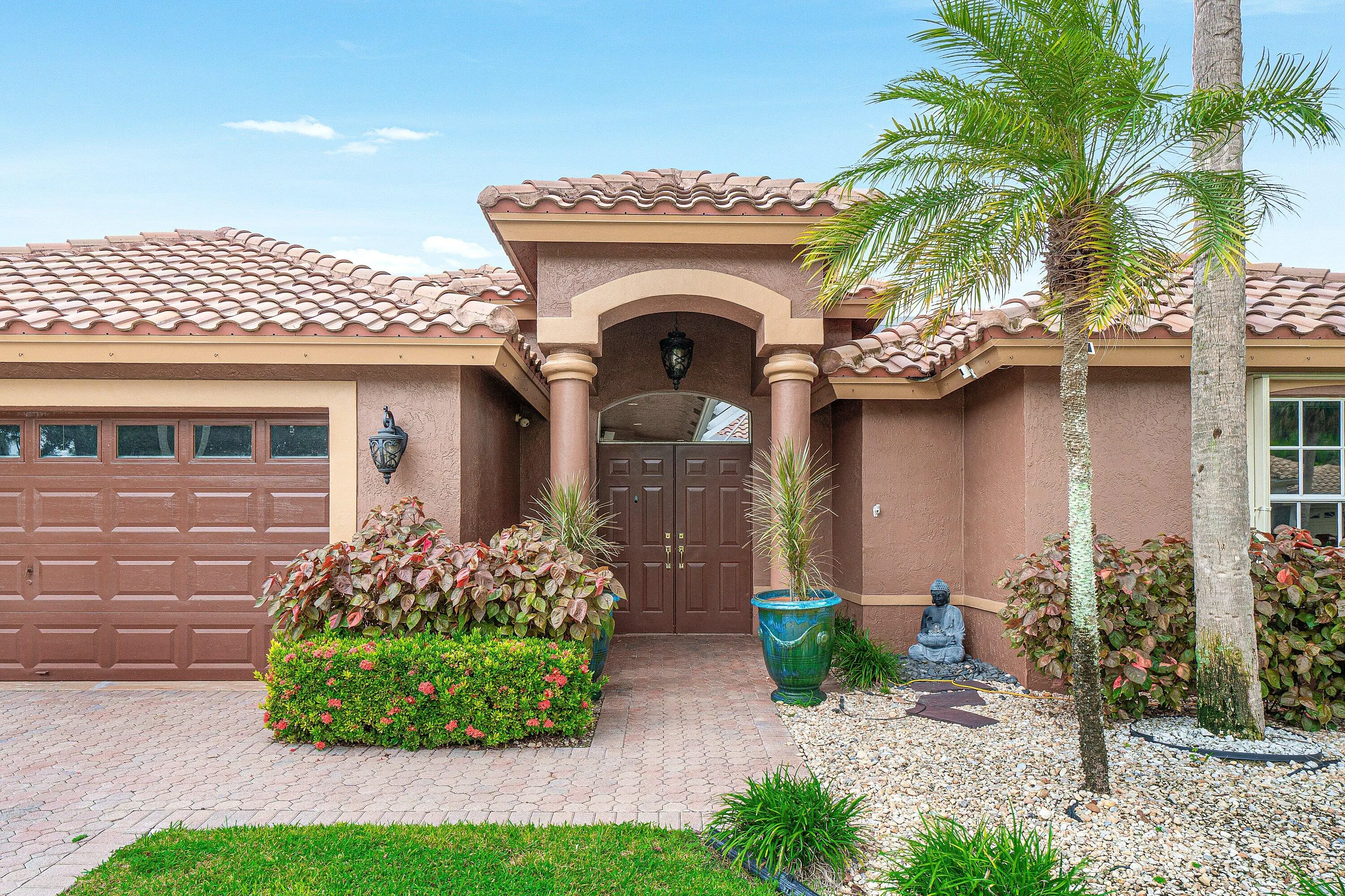 10599 Saint Thomas Drive