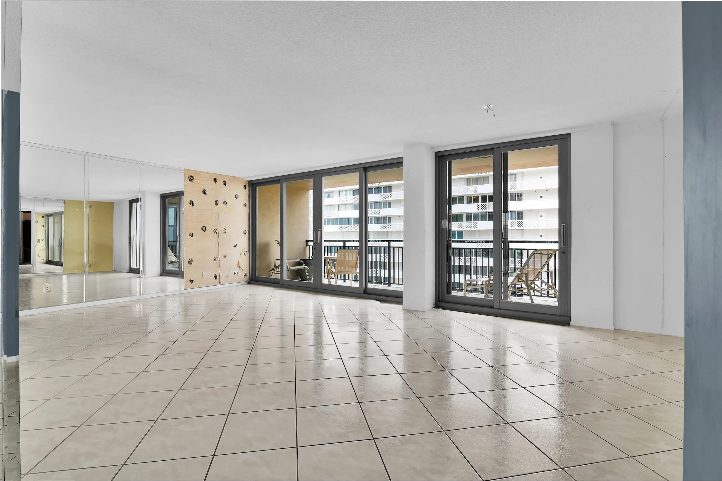 1180 S Ocean Boulevard #8 E