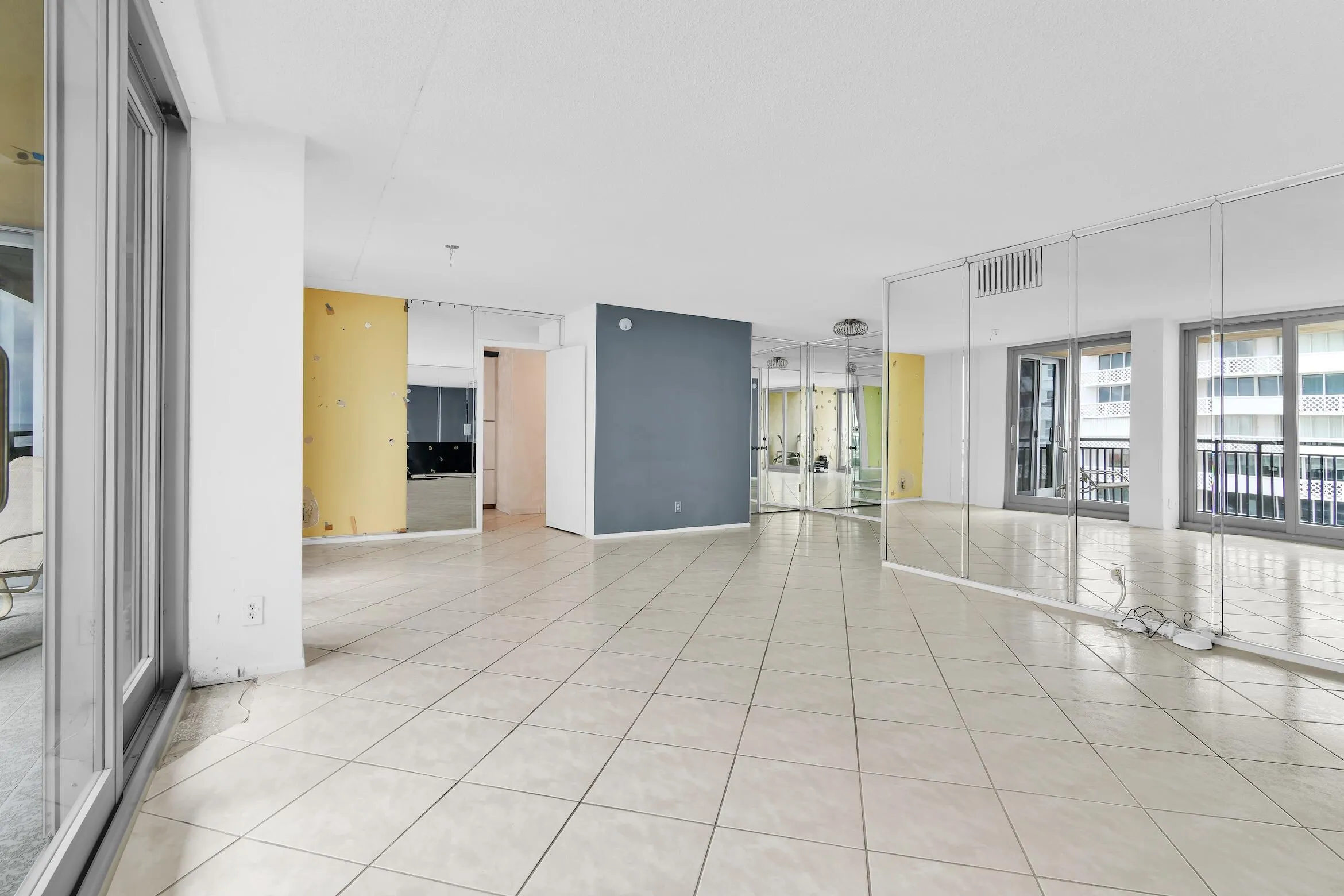 1180 S Ocean Boulevard #8 E