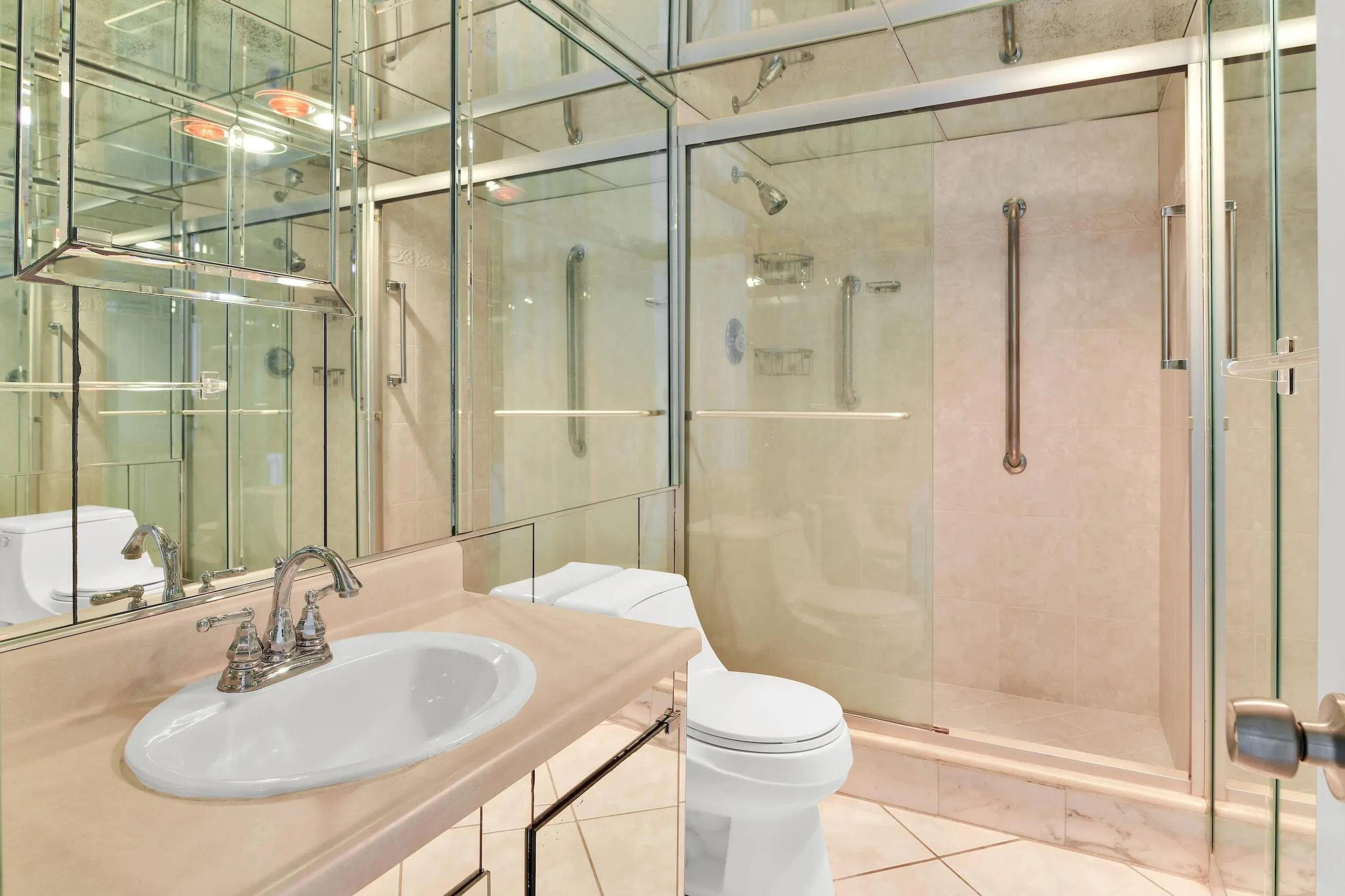 1180 S Ocean Boulevard #8 E