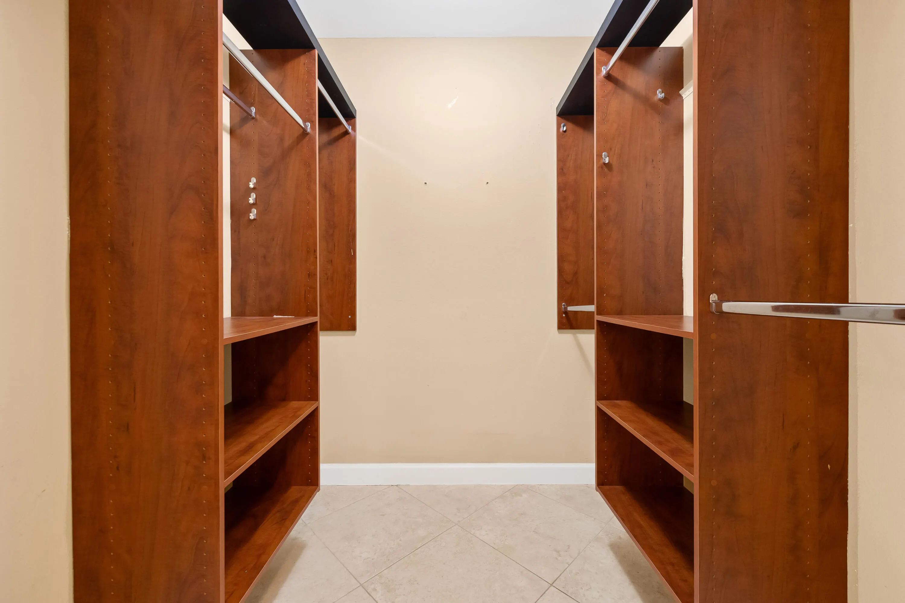 4000 CYPRESS GROVE Way #103