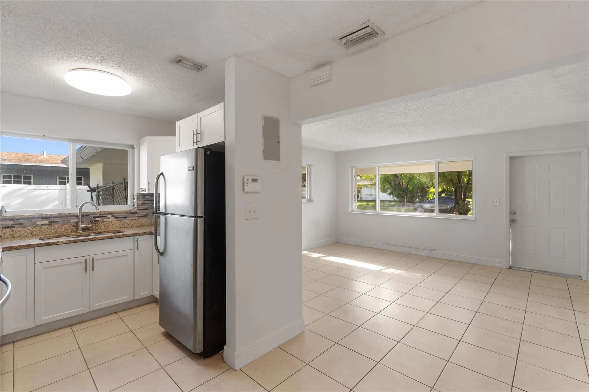 2001 NW 14TH Avenue