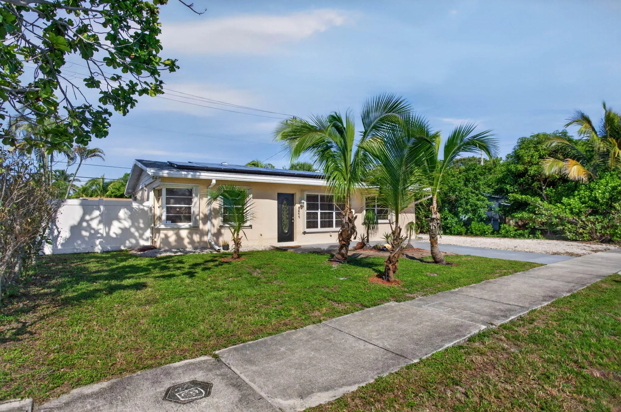 2511 NE 9TH Terrace