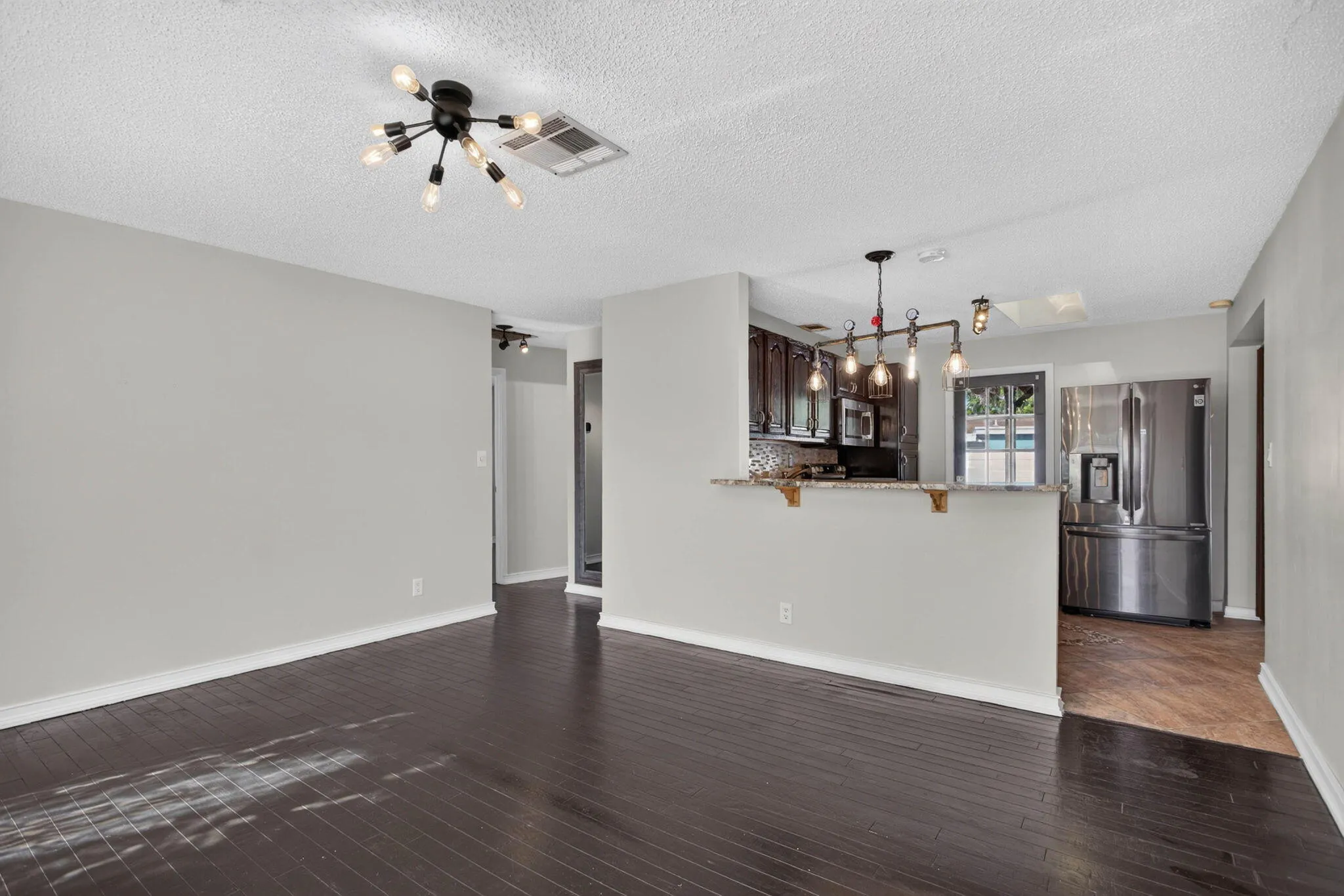 2511 NE 9TH Terrace