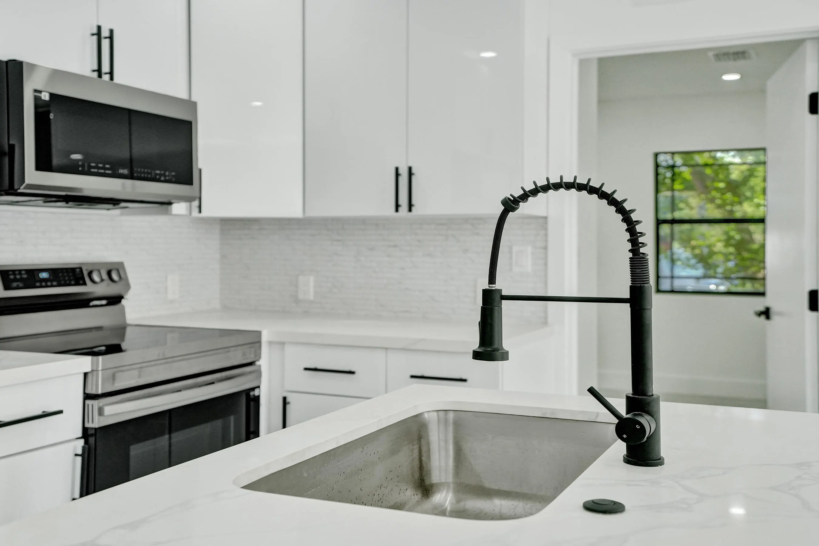 3234 TAFT Street