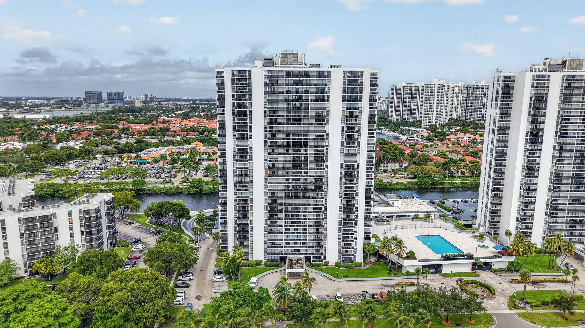 3625 N Country Club Drive #1807