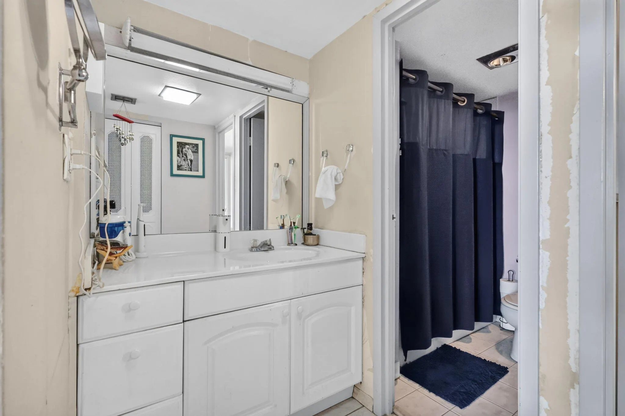 3625 N Country Club Drive #1807