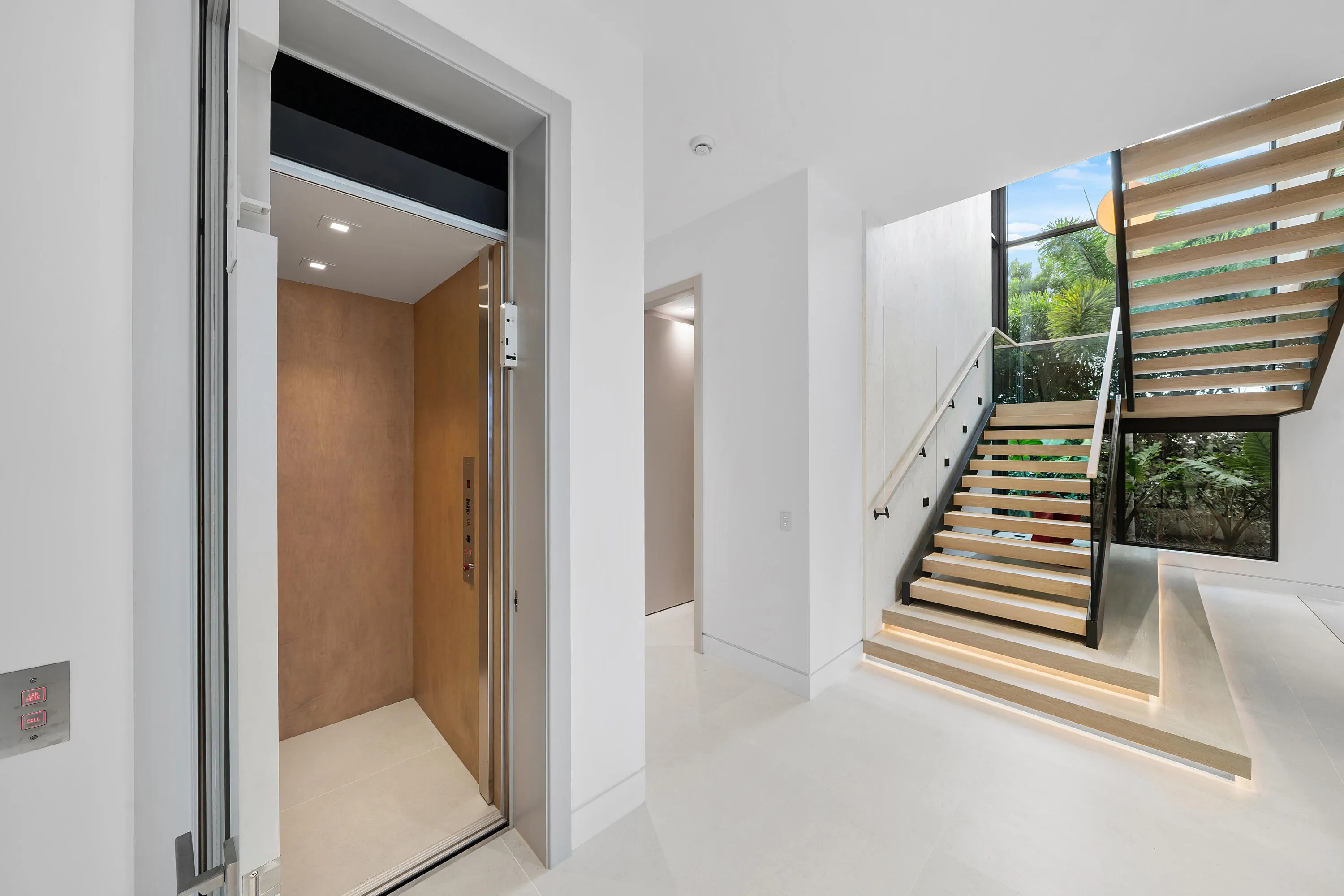 829 ORCHID Drive