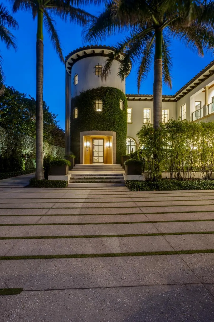 410 N OCEAN Boulevard