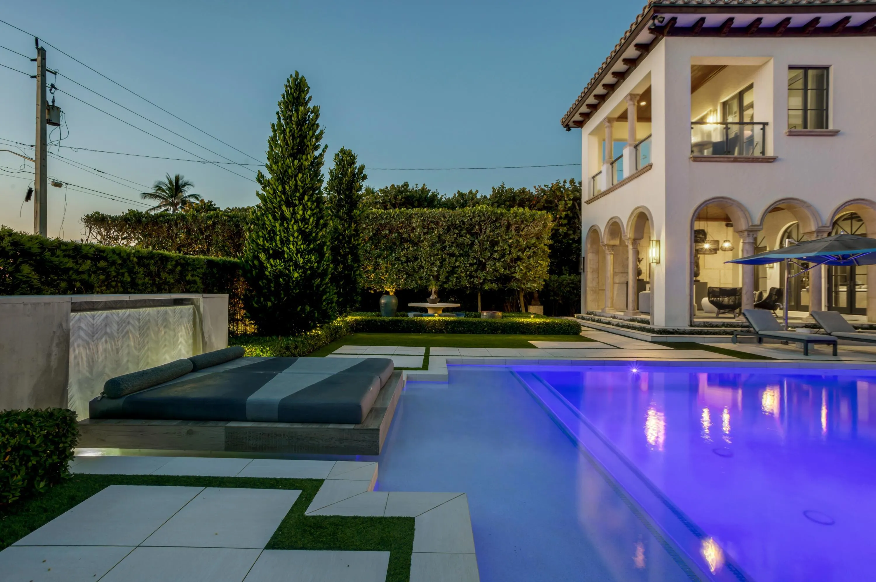 410 N OCEAN Boulevard