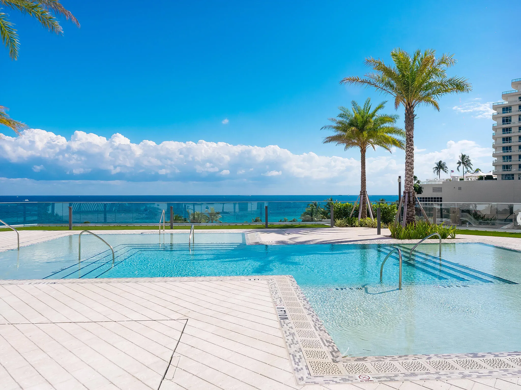 151 N Seabreeze Boulevard #2104