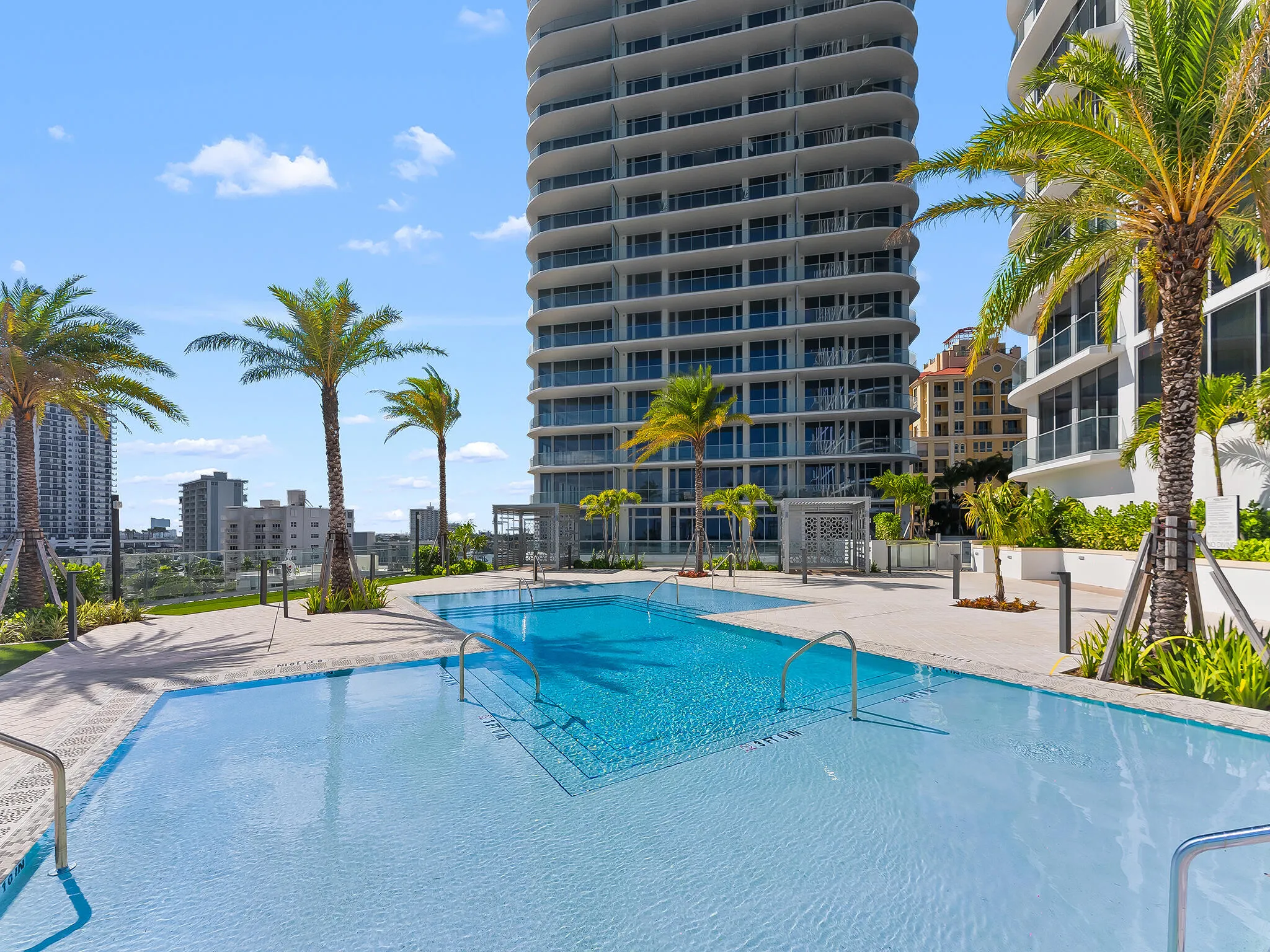 151 N Seabreeze Boulevard #2104