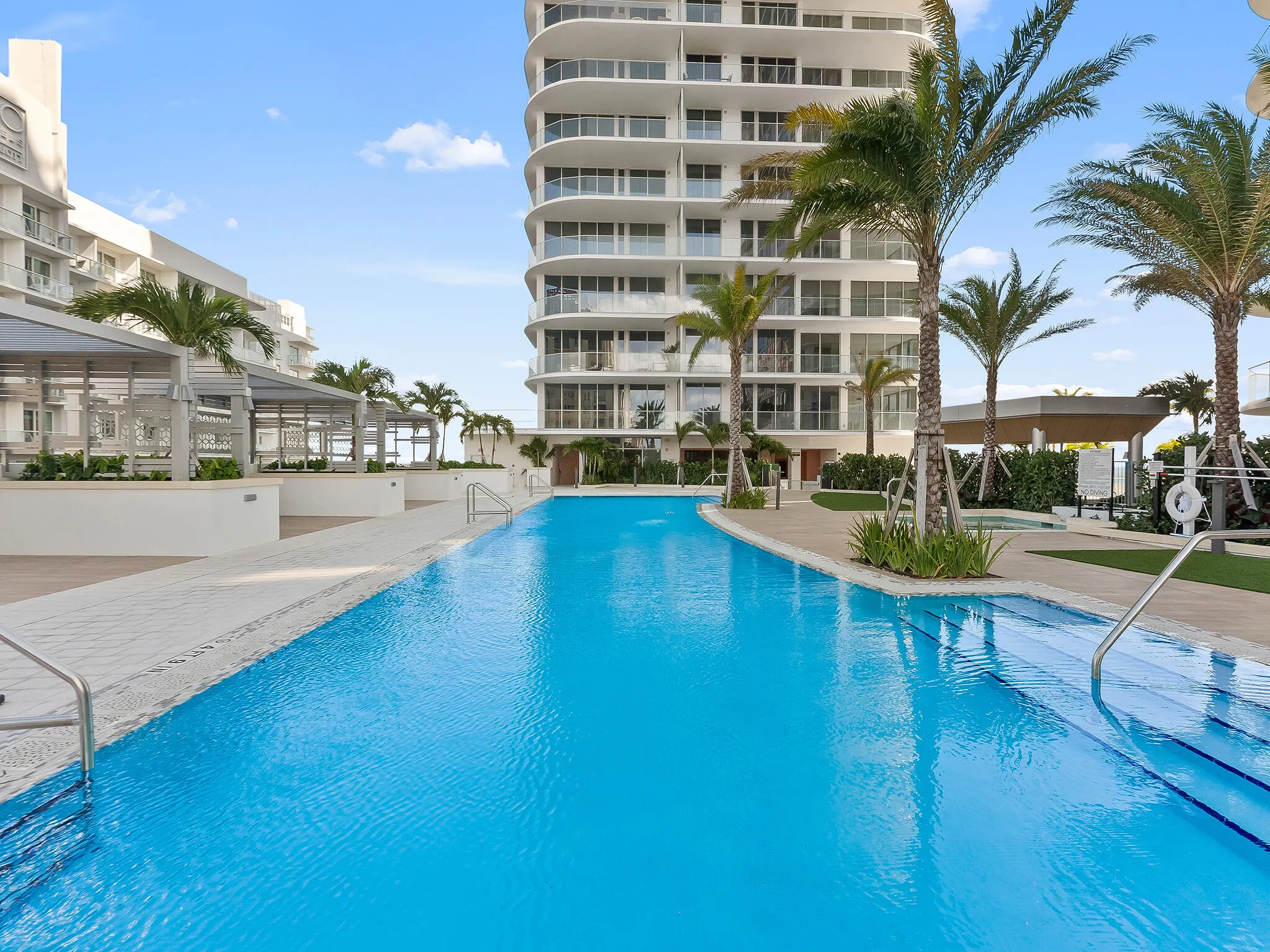 151 N Seabreeze Boulevard #2104