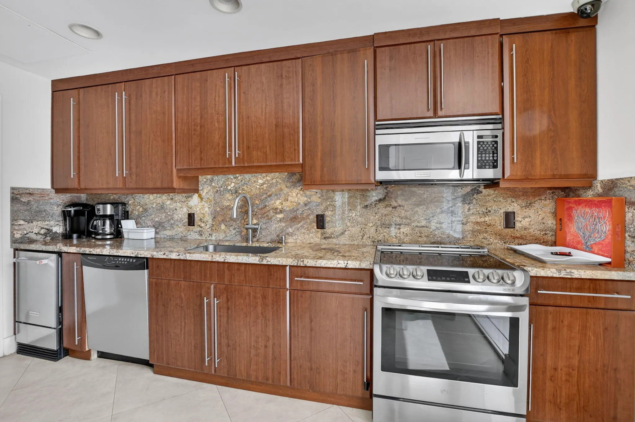 2000 S Ocean Boulevard #16b