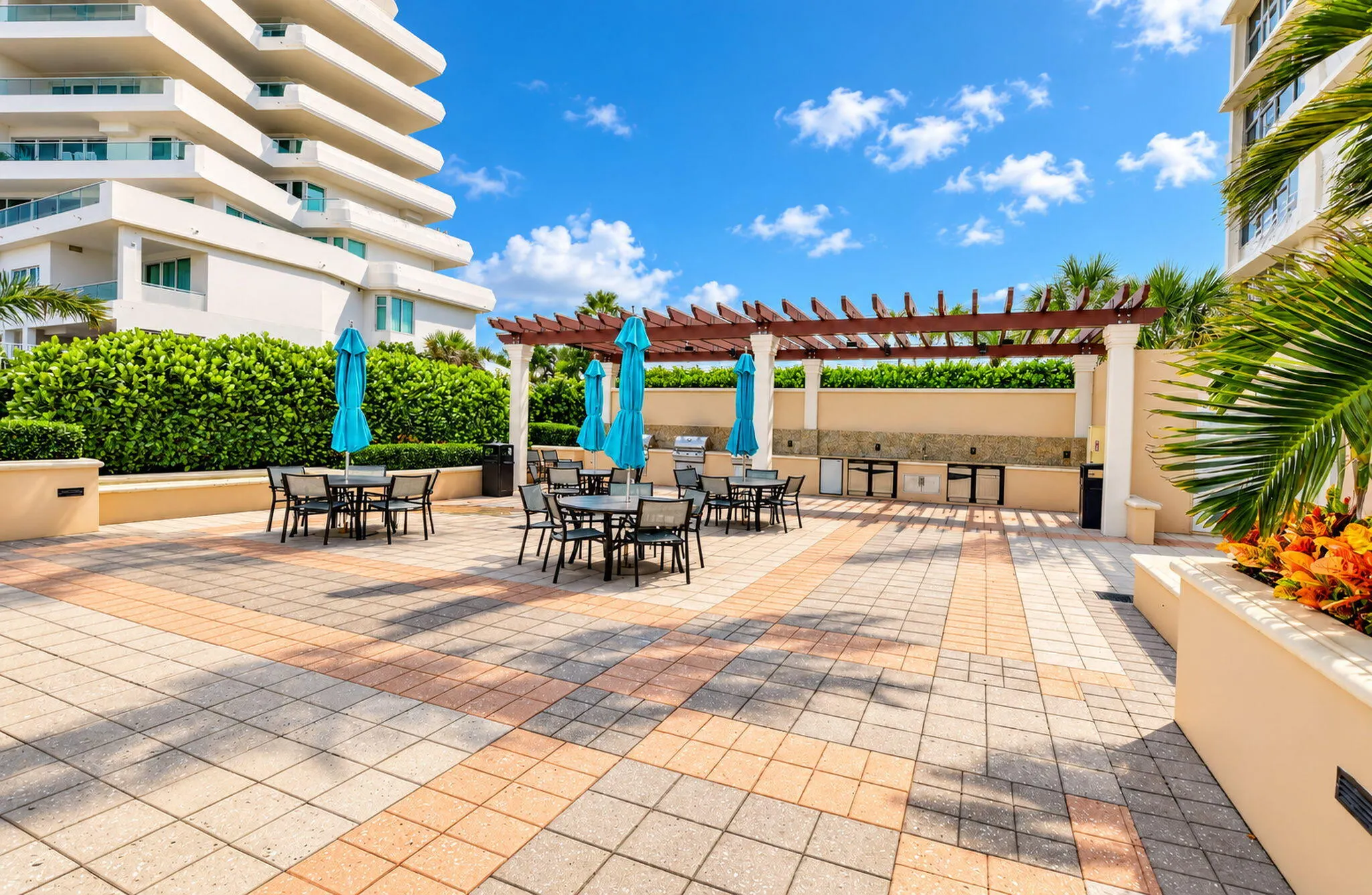 2000 S Ocean Boulevard #16b