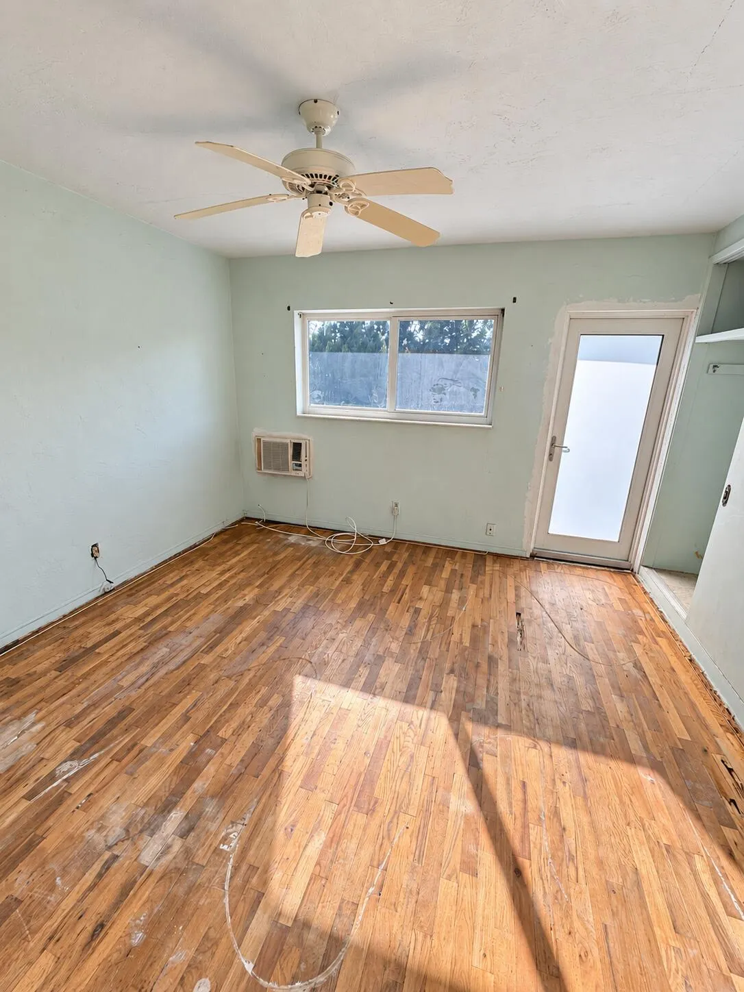 600 LAYNE Boulevard #211