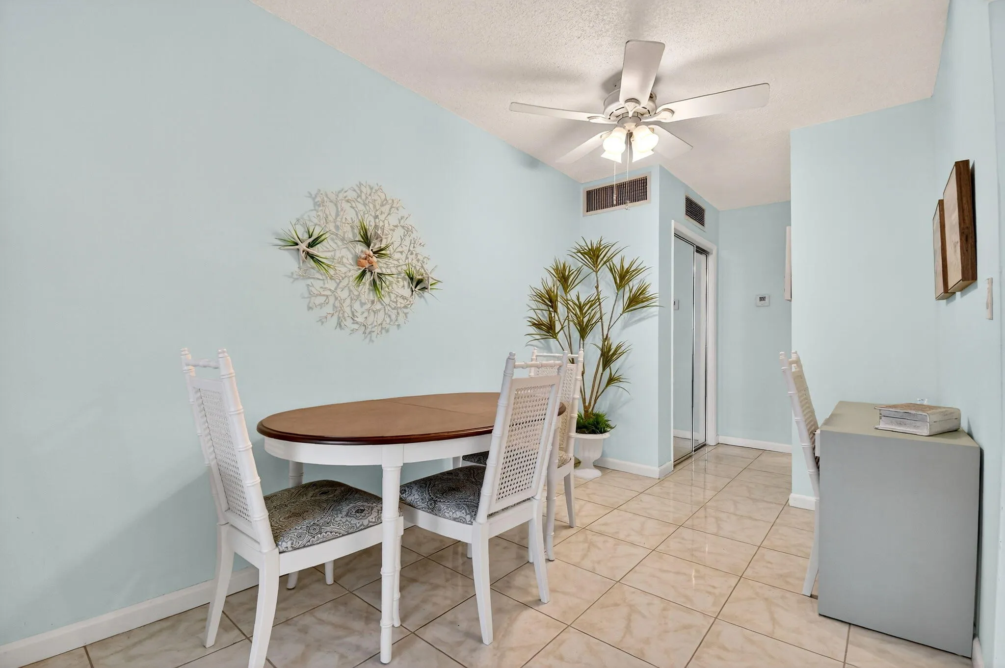 5203 NE 24th Terrace #B105