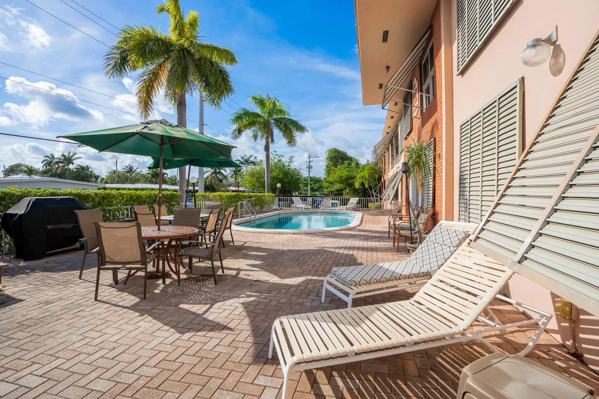 2400 NE 33RD Avenue #209