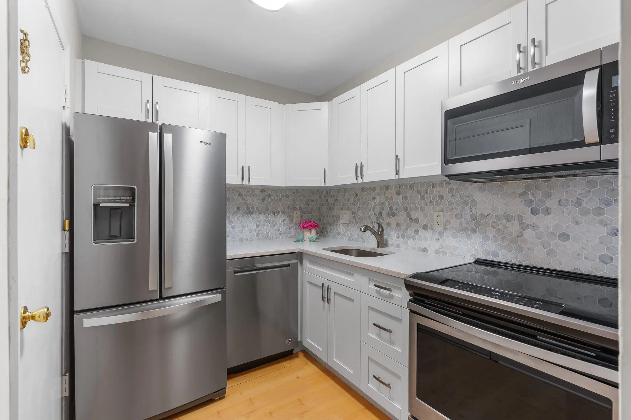 2400 NE 33RD Avenue #209