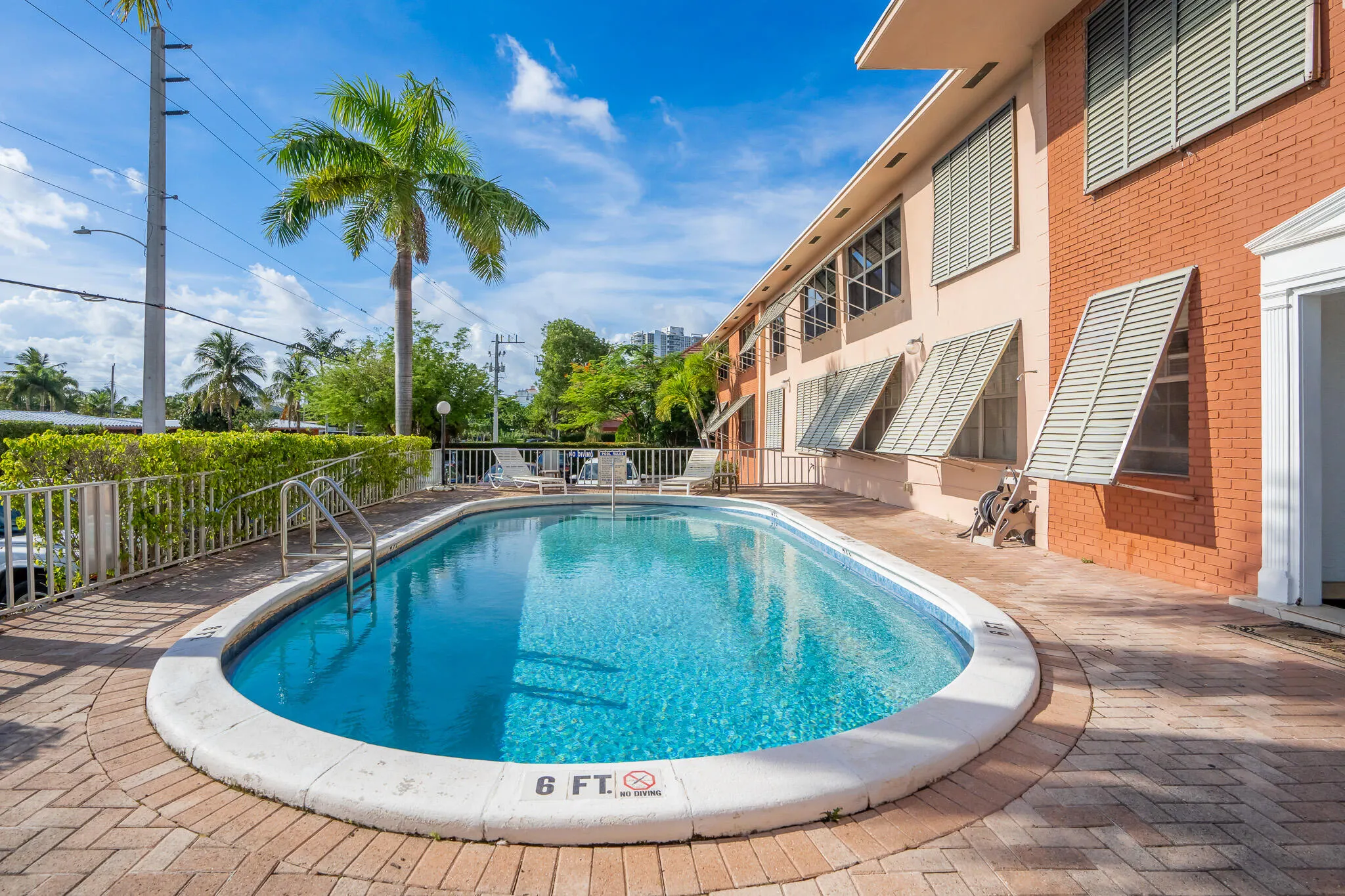 2400 NE 33RD Avenue #209
